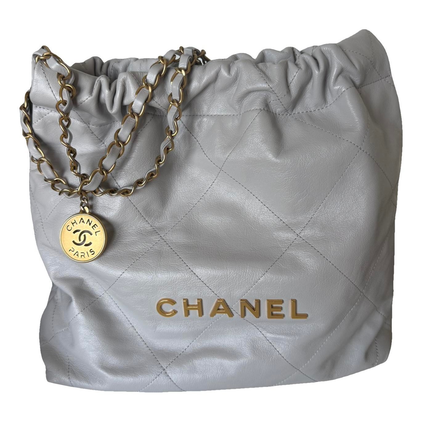 Chanel 22 leather handbag