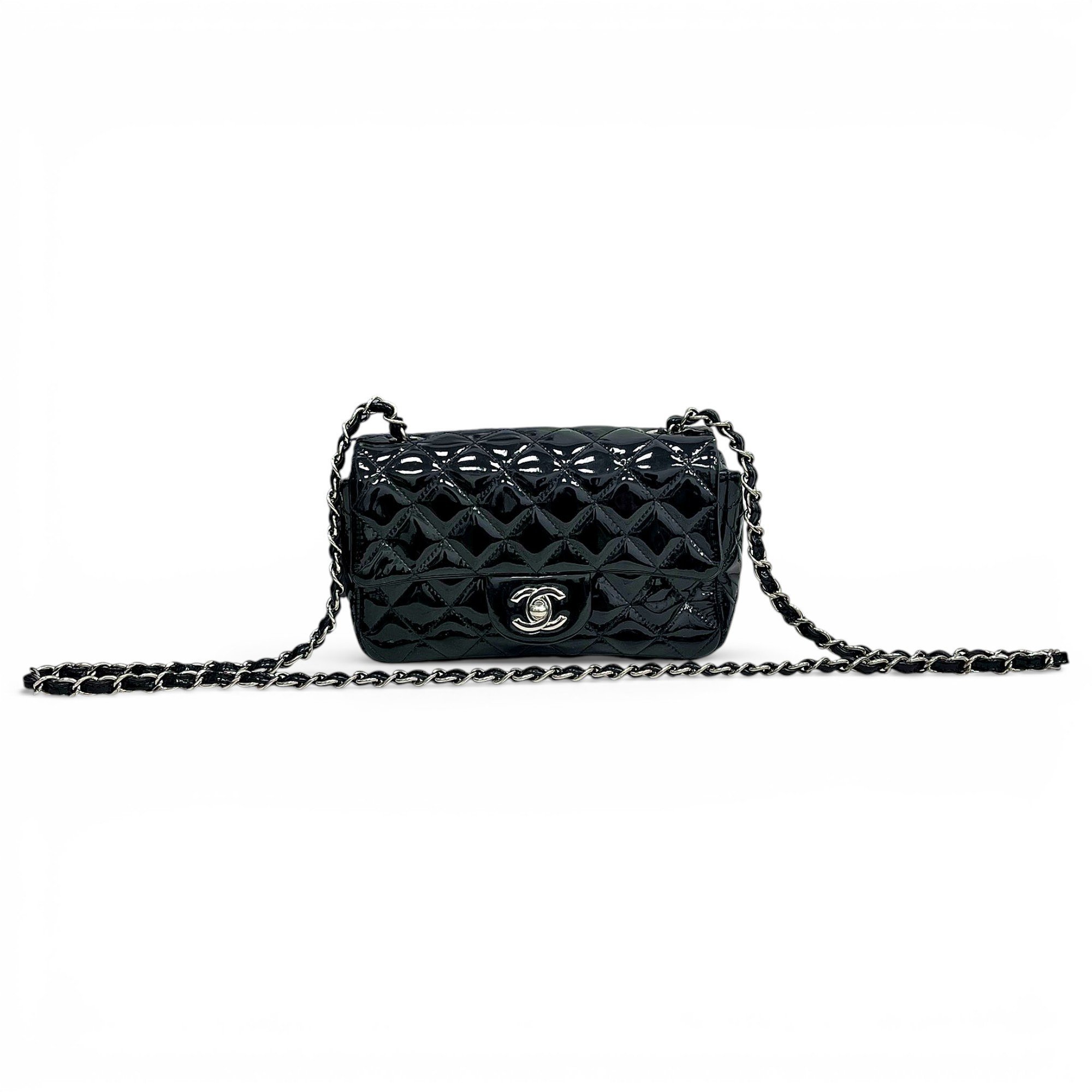 Timeless/Classique patent leather handbag