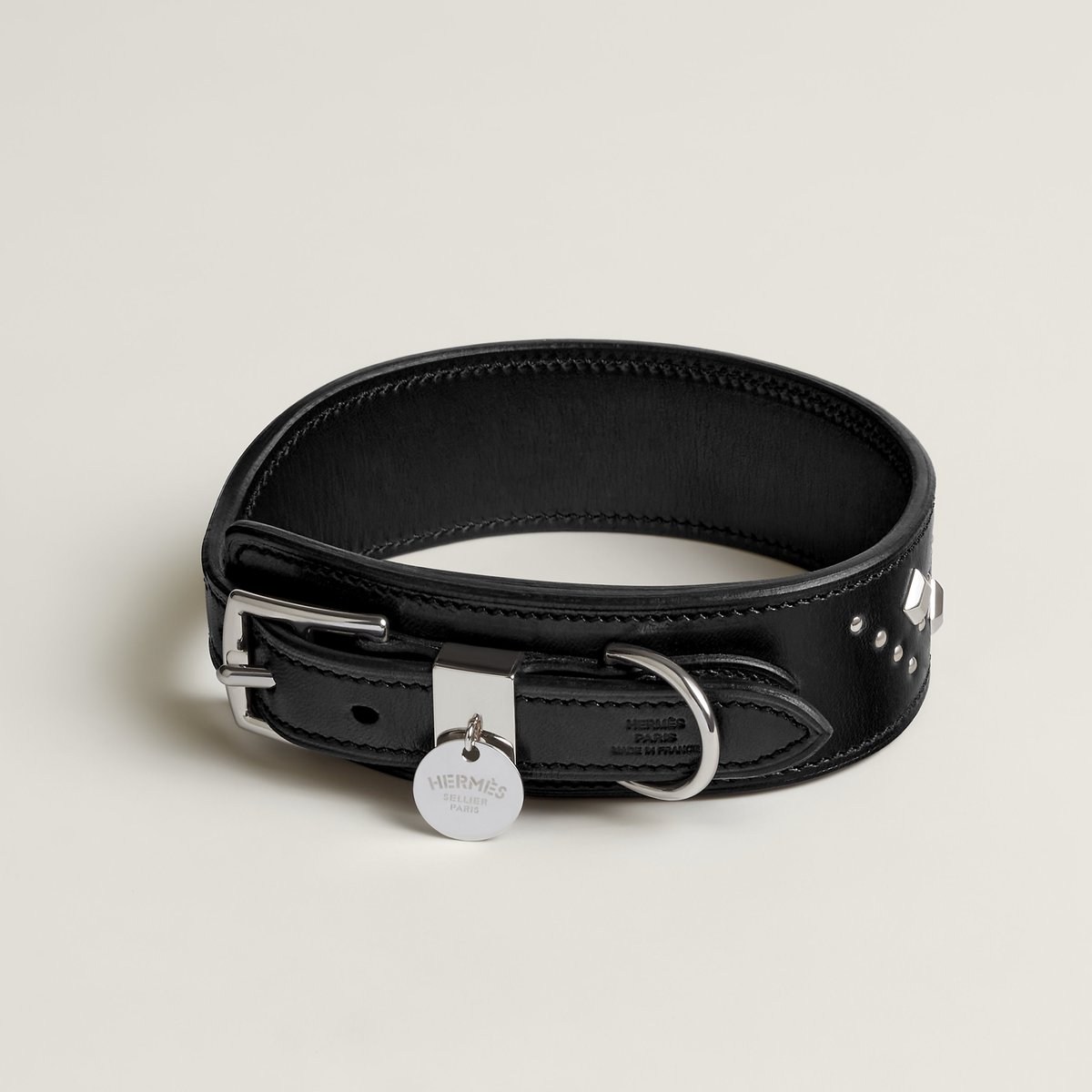 Noir Punch Dog Collar
