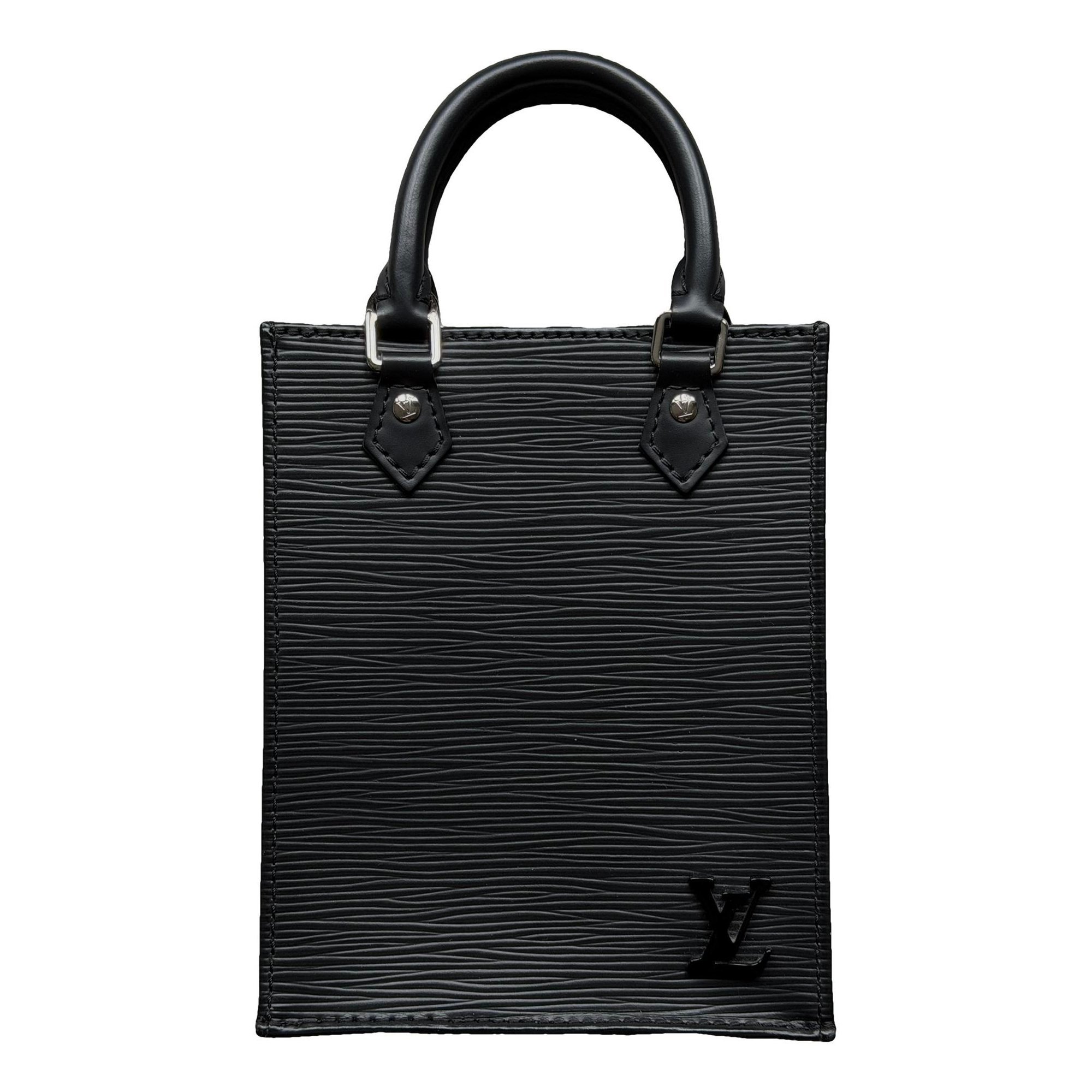 Plat leather handbag