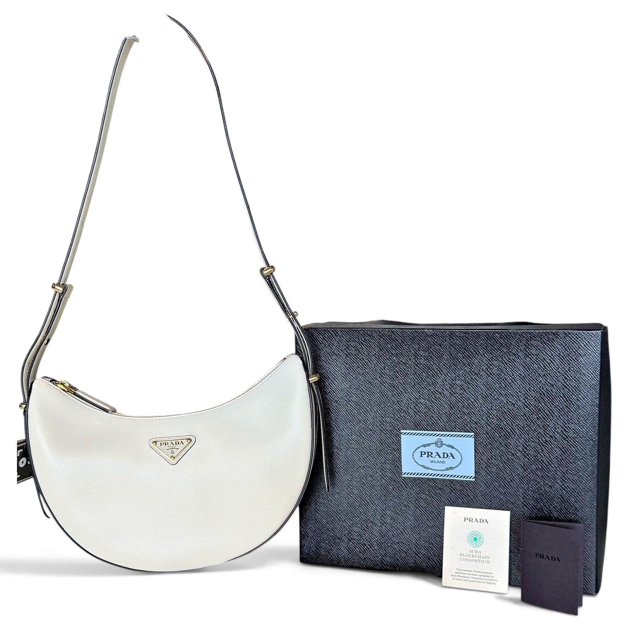 Arqué leather handbag
