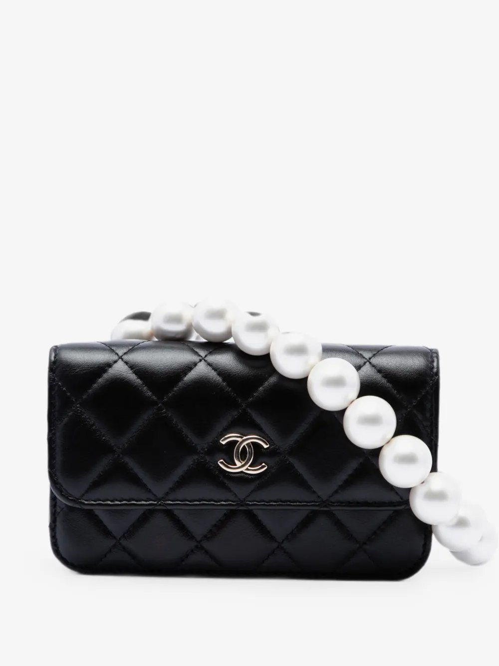 2020 Quilted Lambskin Maxi Pearls Clutch With Chain crossbody bag