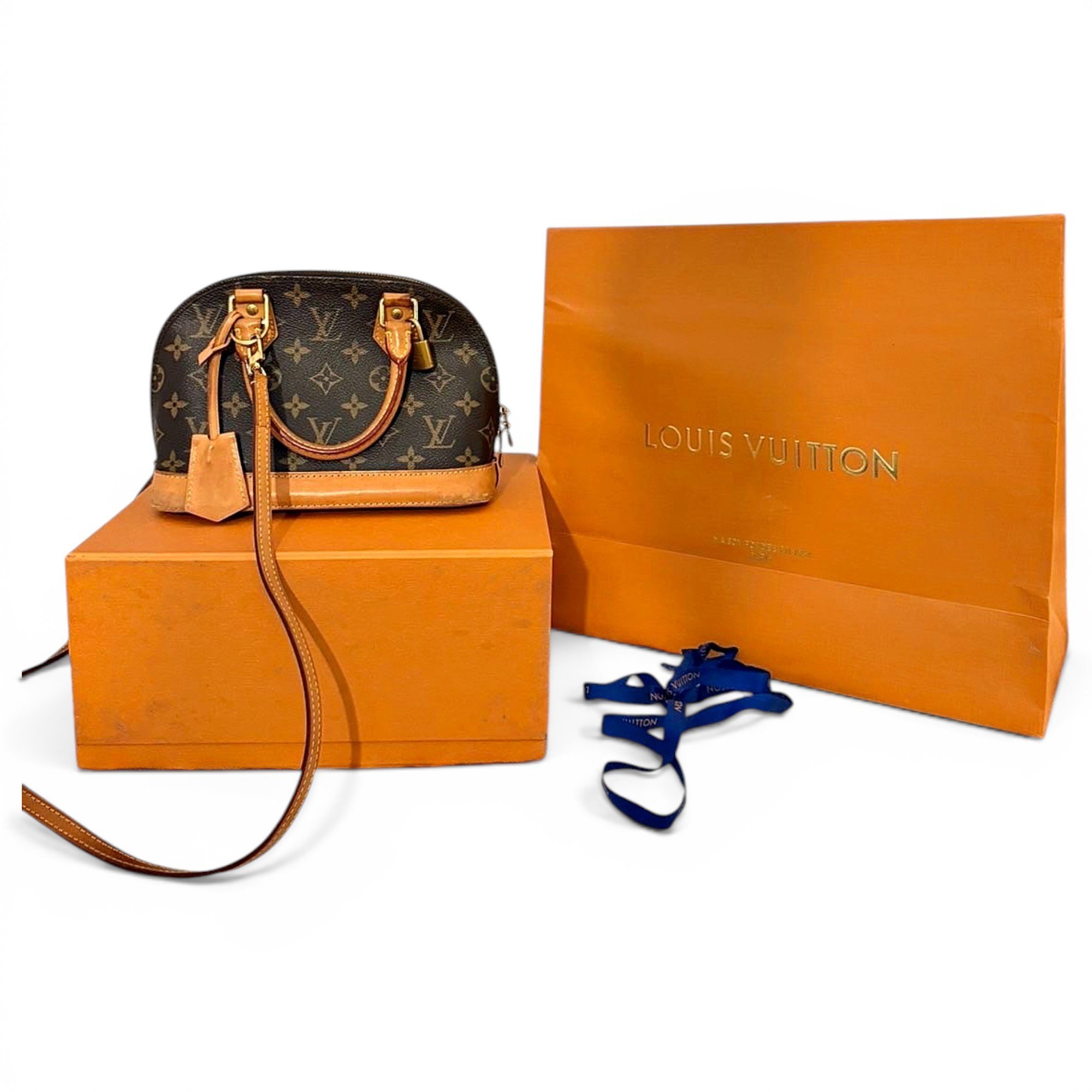 Louis Vuitton Alma leather handbag