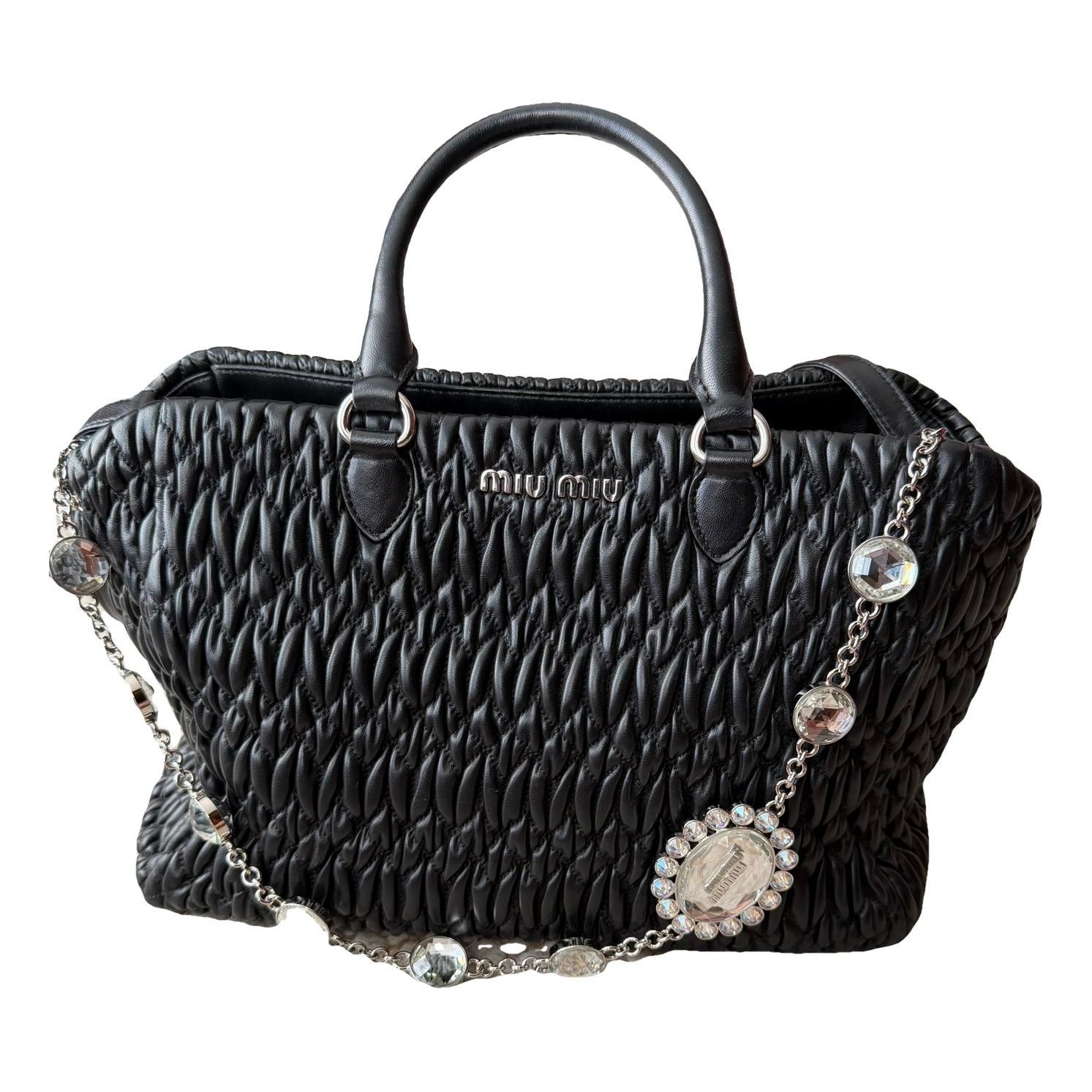 Matelassé leather handbag