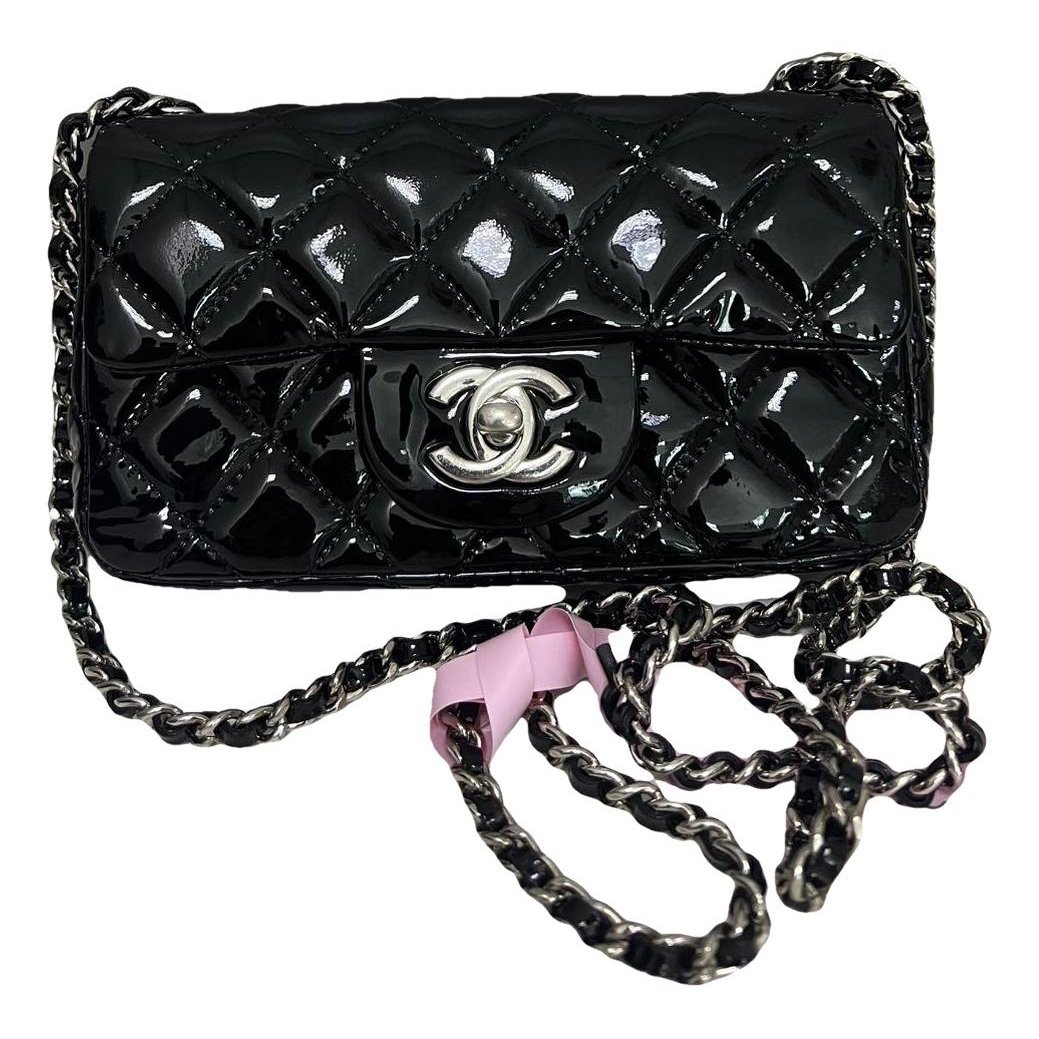 Timeless/Classique patent leather crossbody bag
