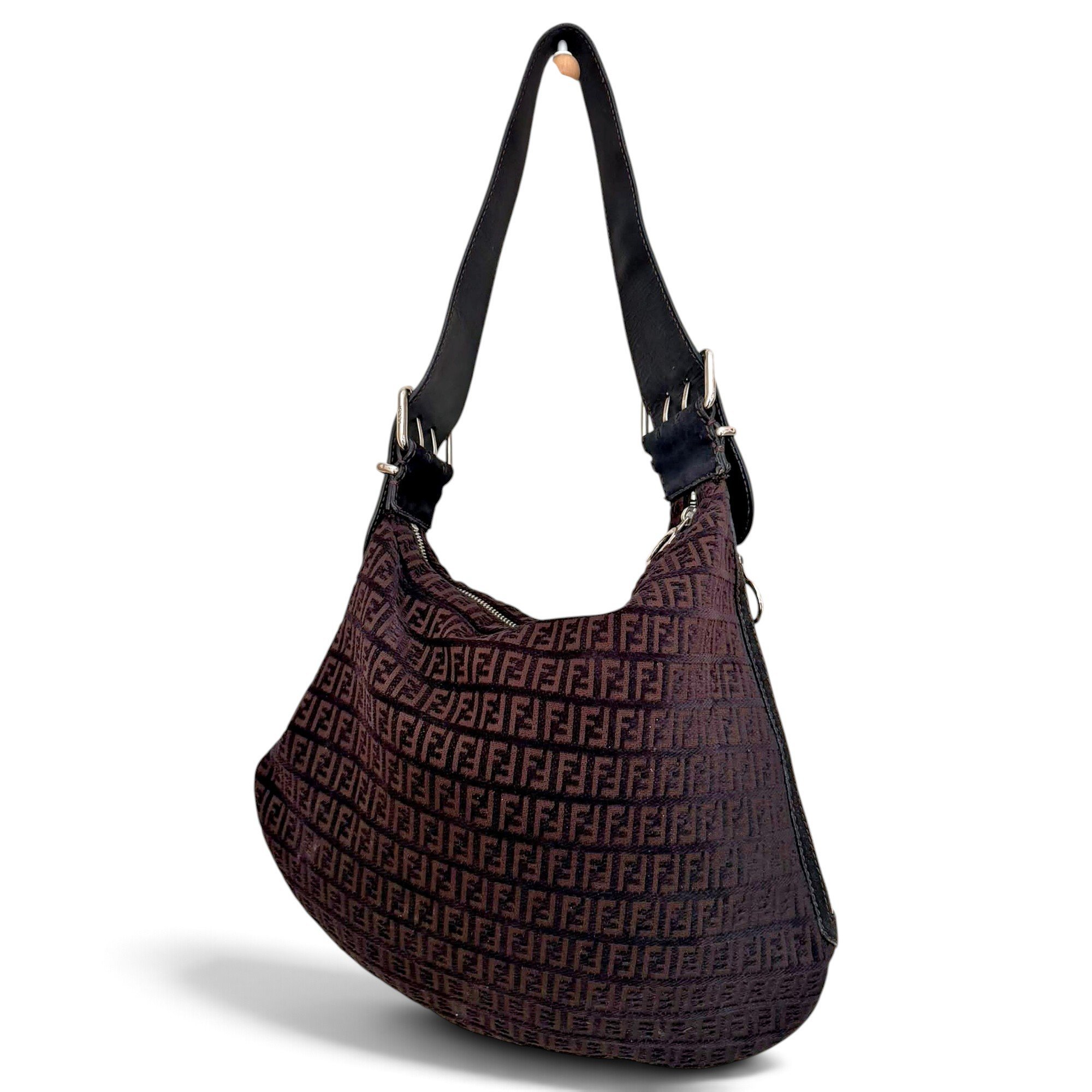 Oyster handbag