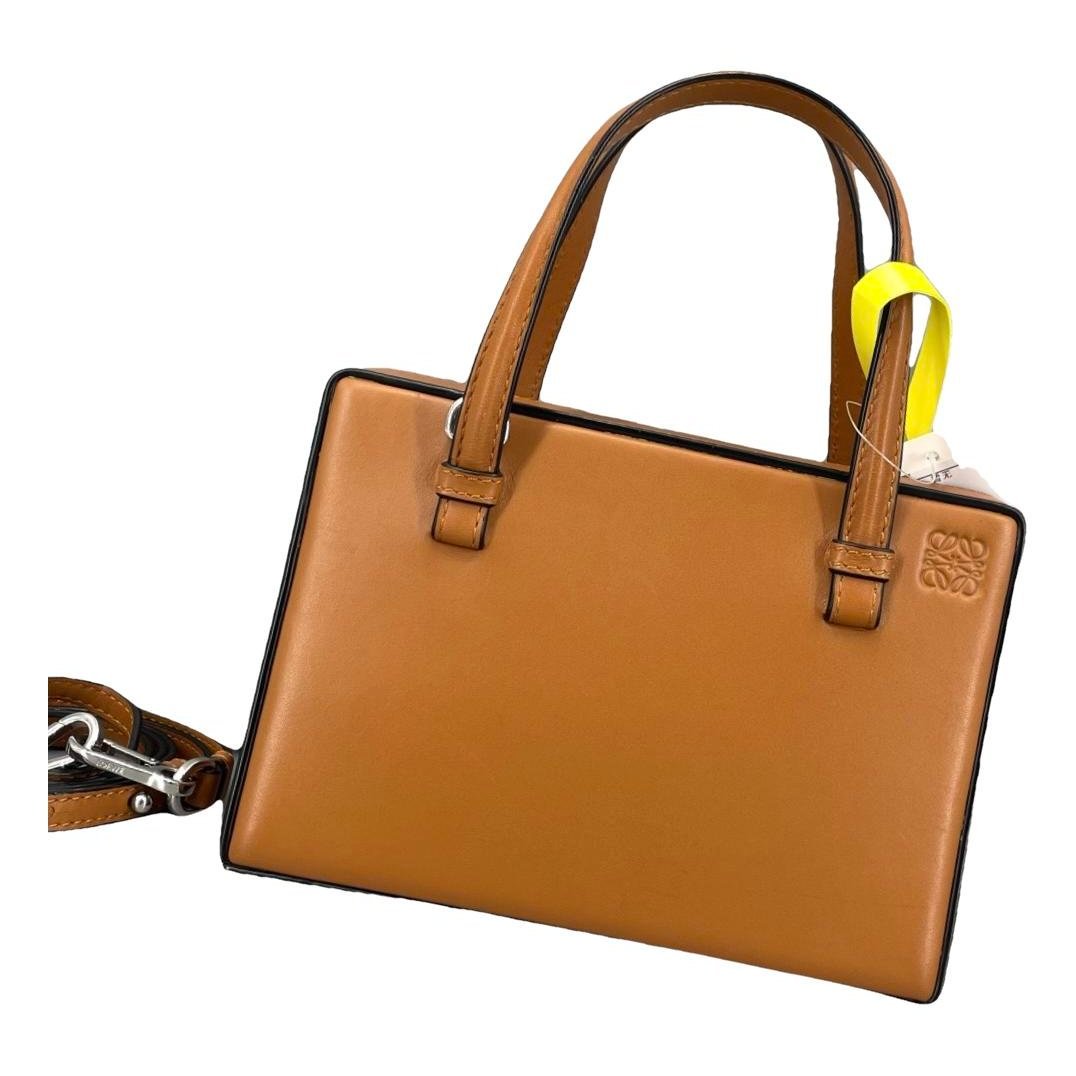Postal leather handbag