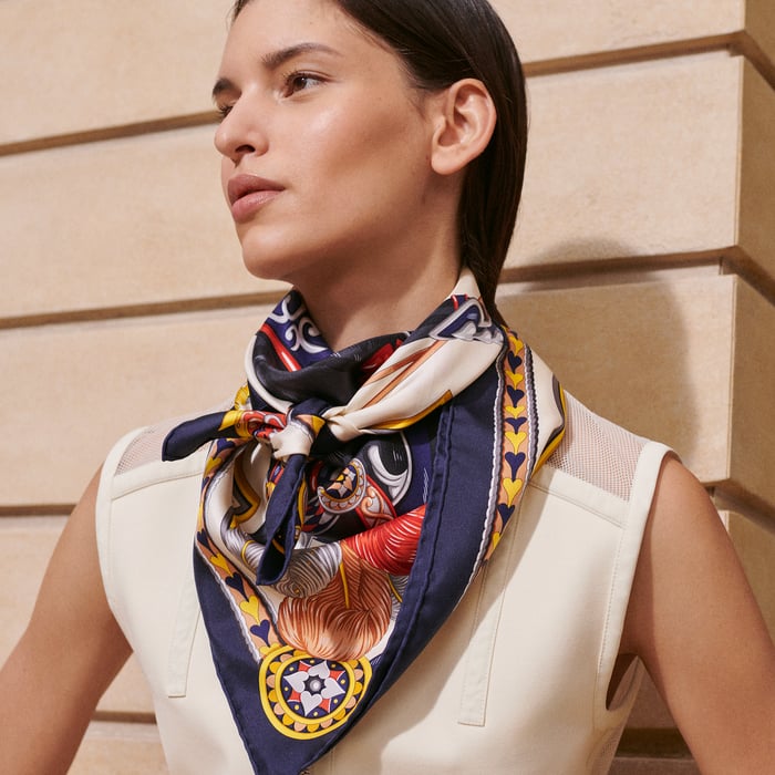 Harnais De Coeur Scarf 90