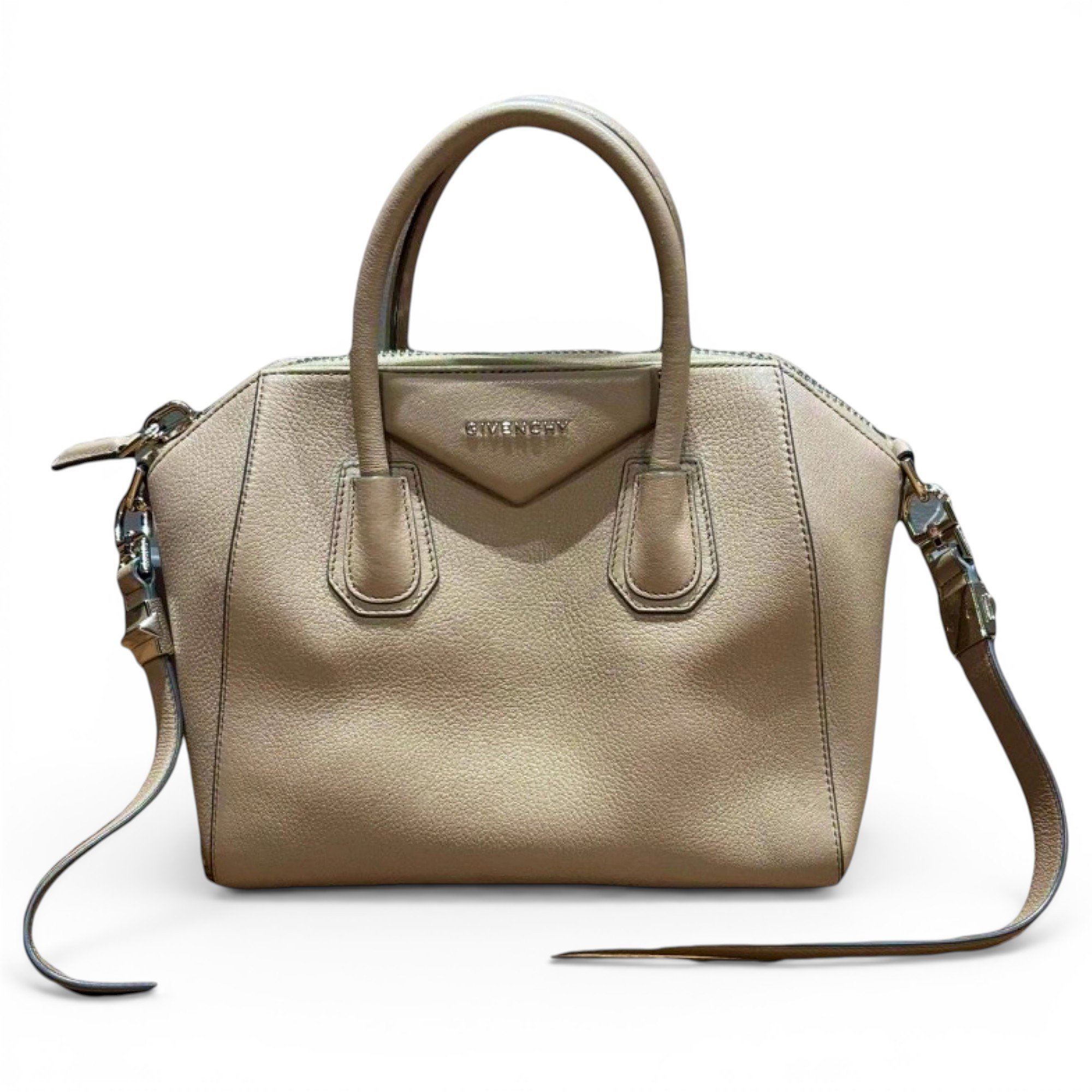 Antigona leather handbag