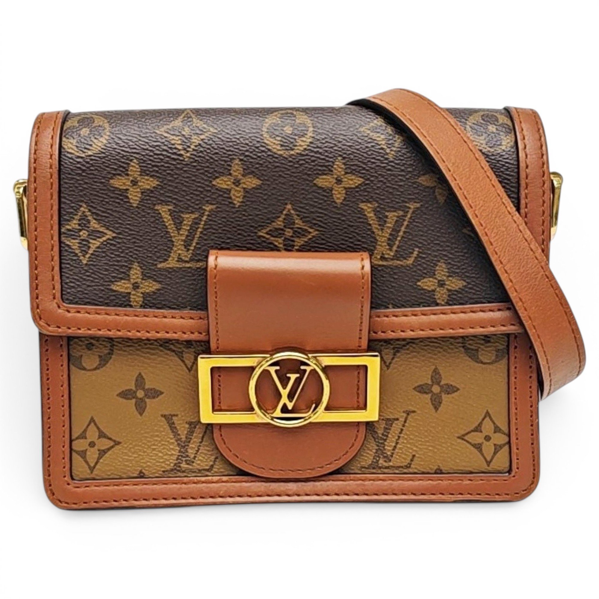 Dauphine leather handbag