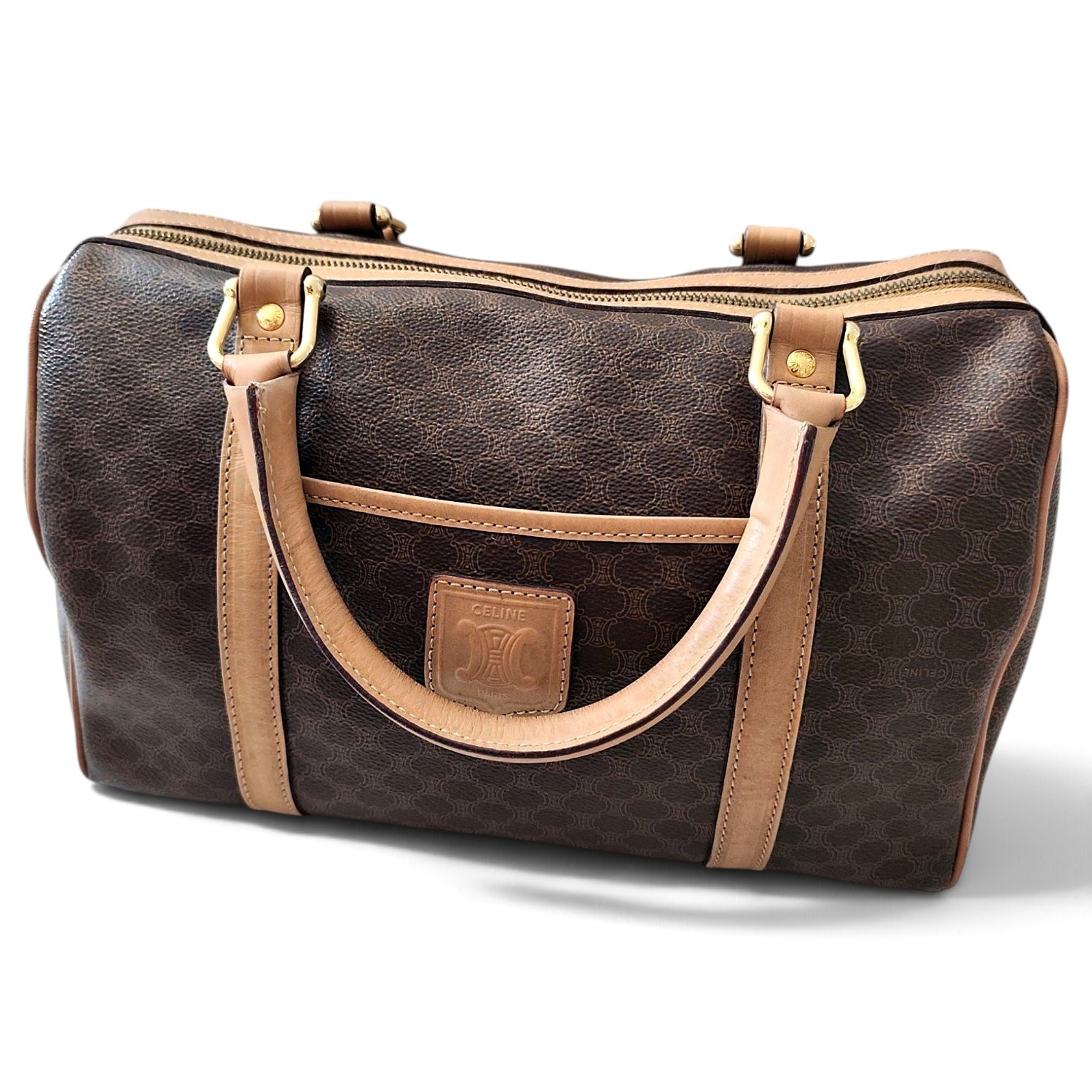 Leather travel bag