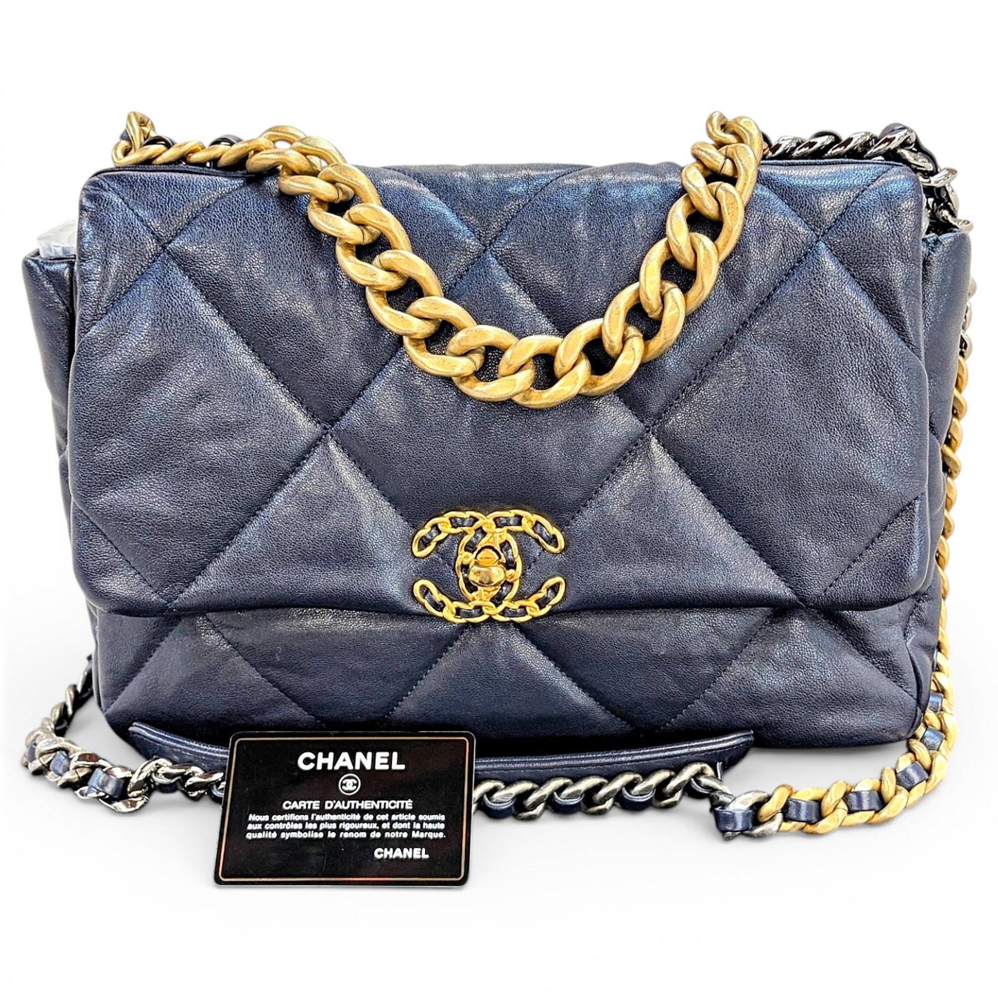 Chanel 19 leather handbag