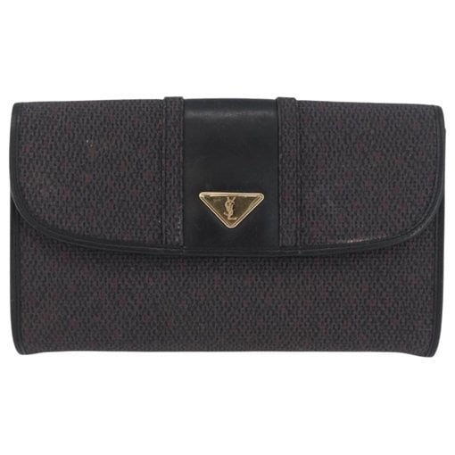 Leather clutch bag