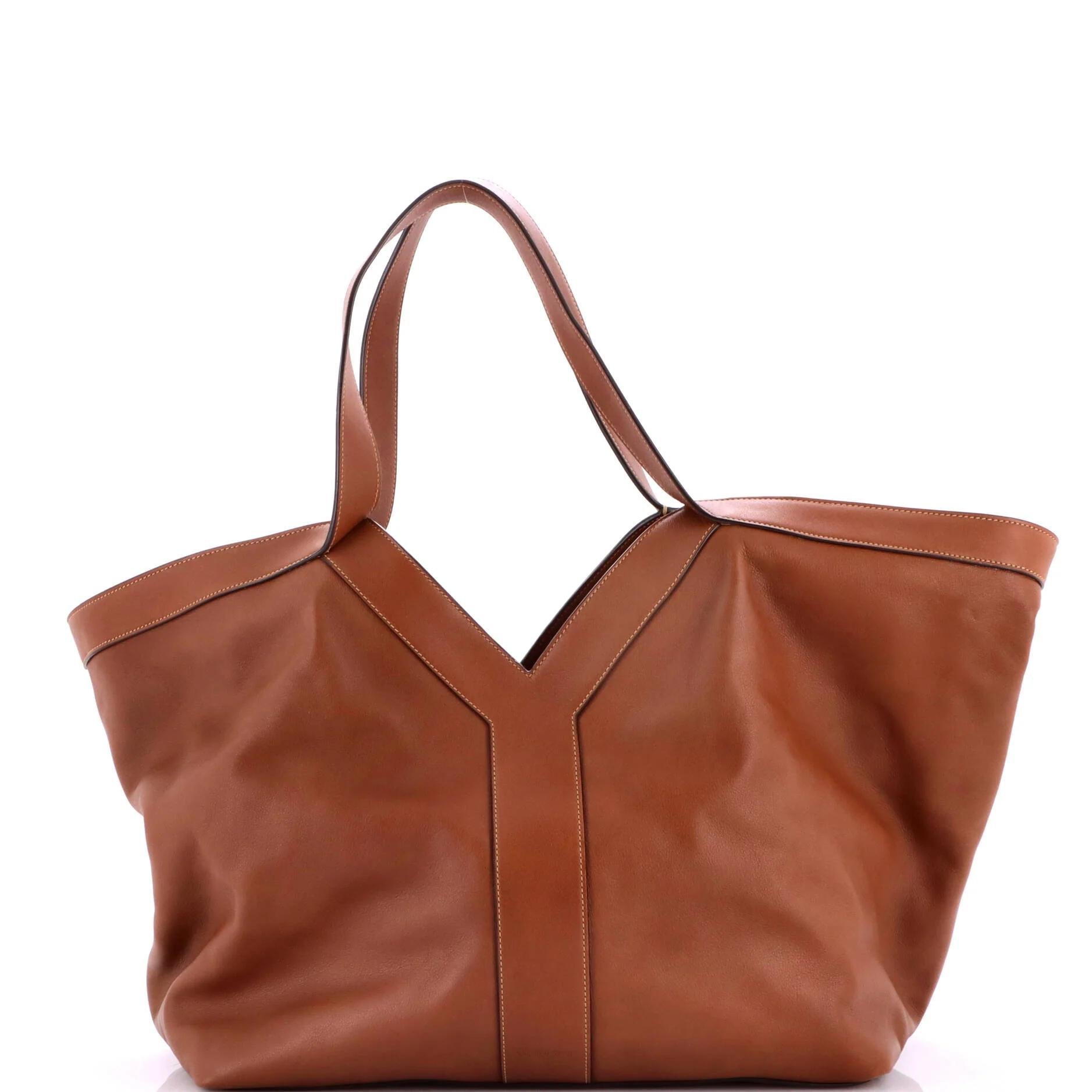 Leather tote