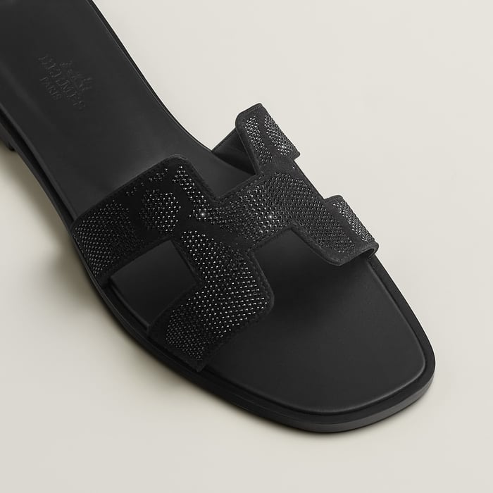Noir Oran Sandal