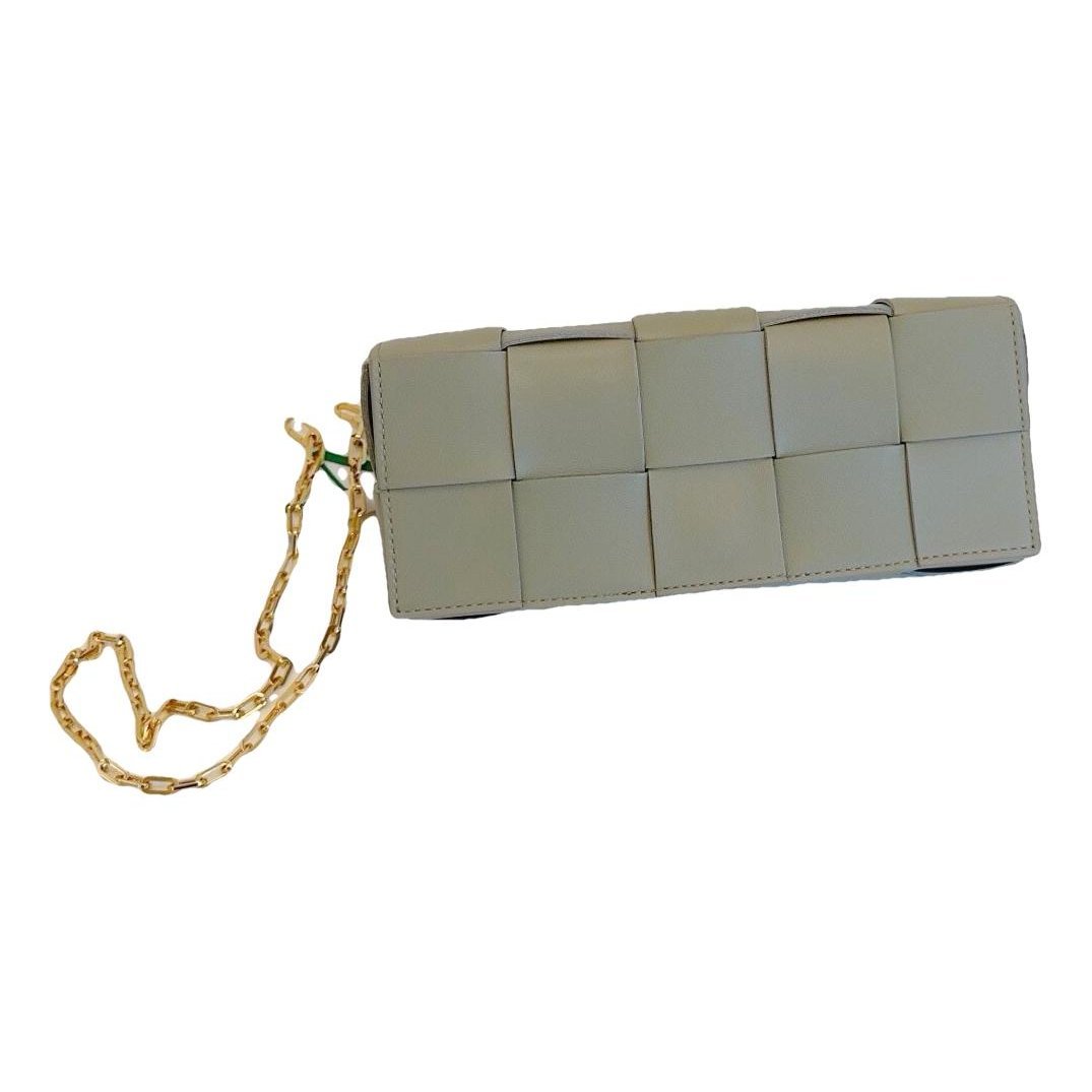 Brick Cassette leather handbag