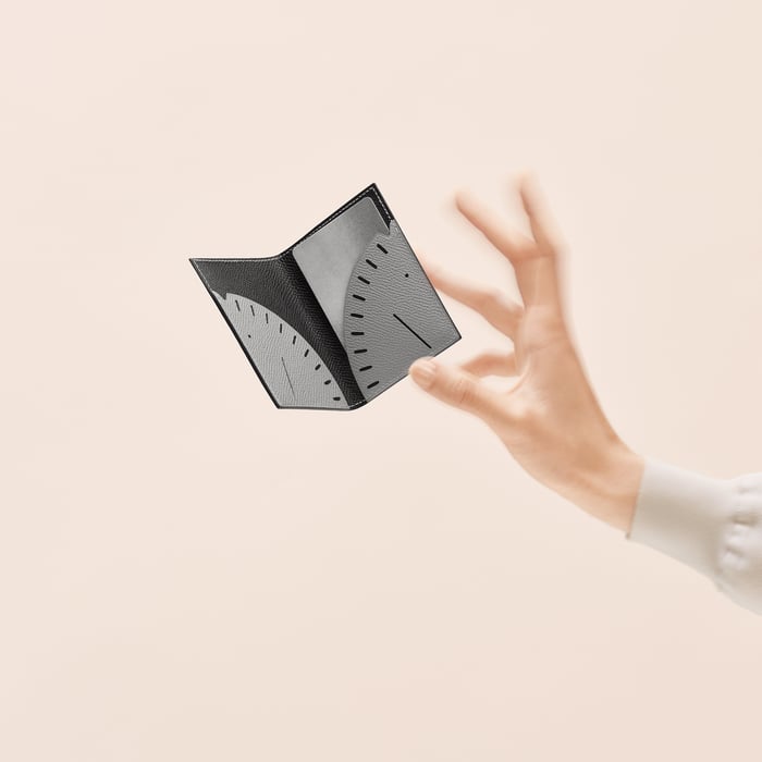 Doado Card Holder