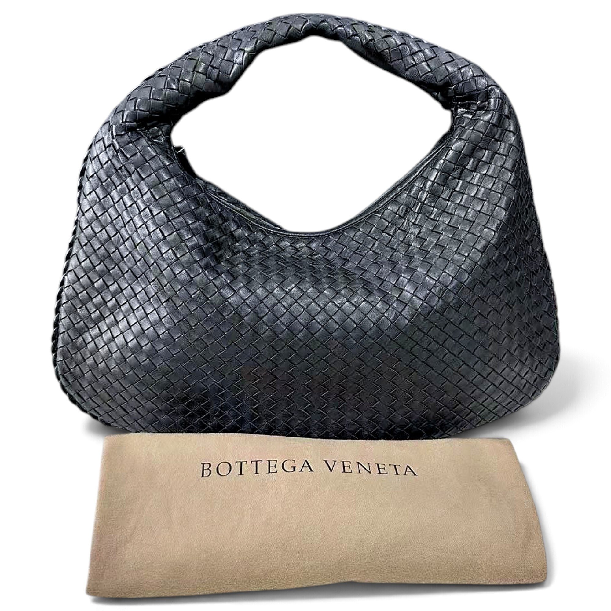 Veneta leather handbag