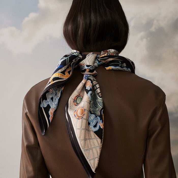 Super Silk Quest Scarf 90