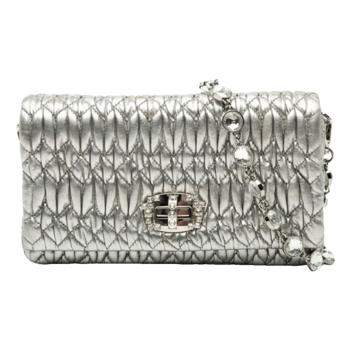 Matelassé leather handbag