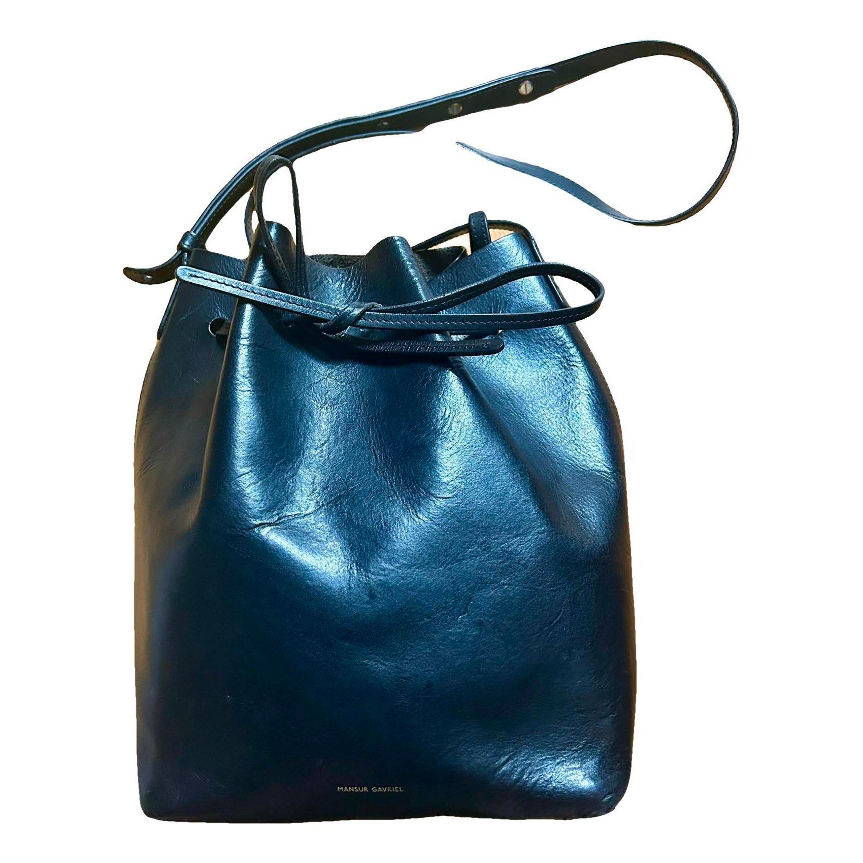 Bucket leather crossbody bag