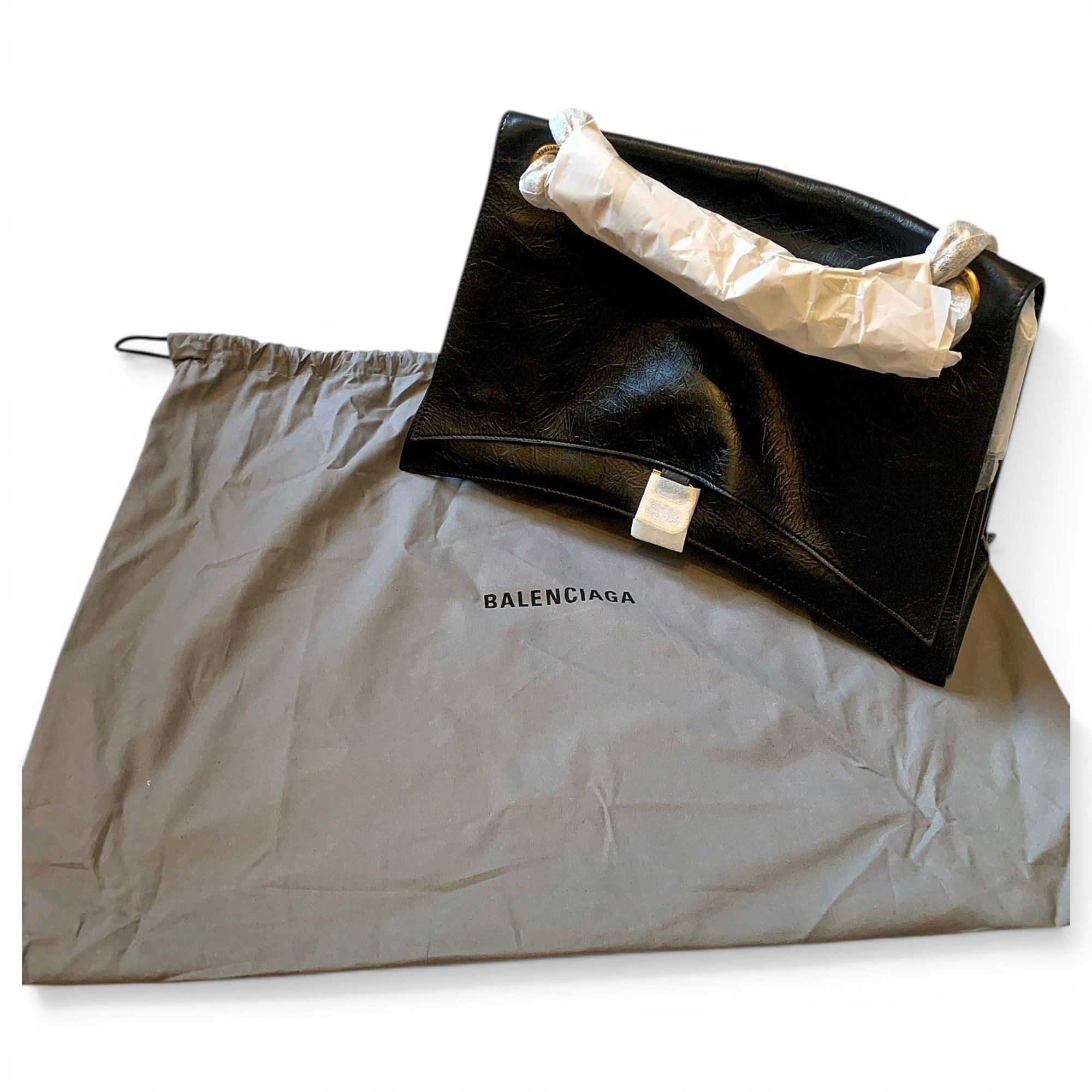 Crush leather handbag