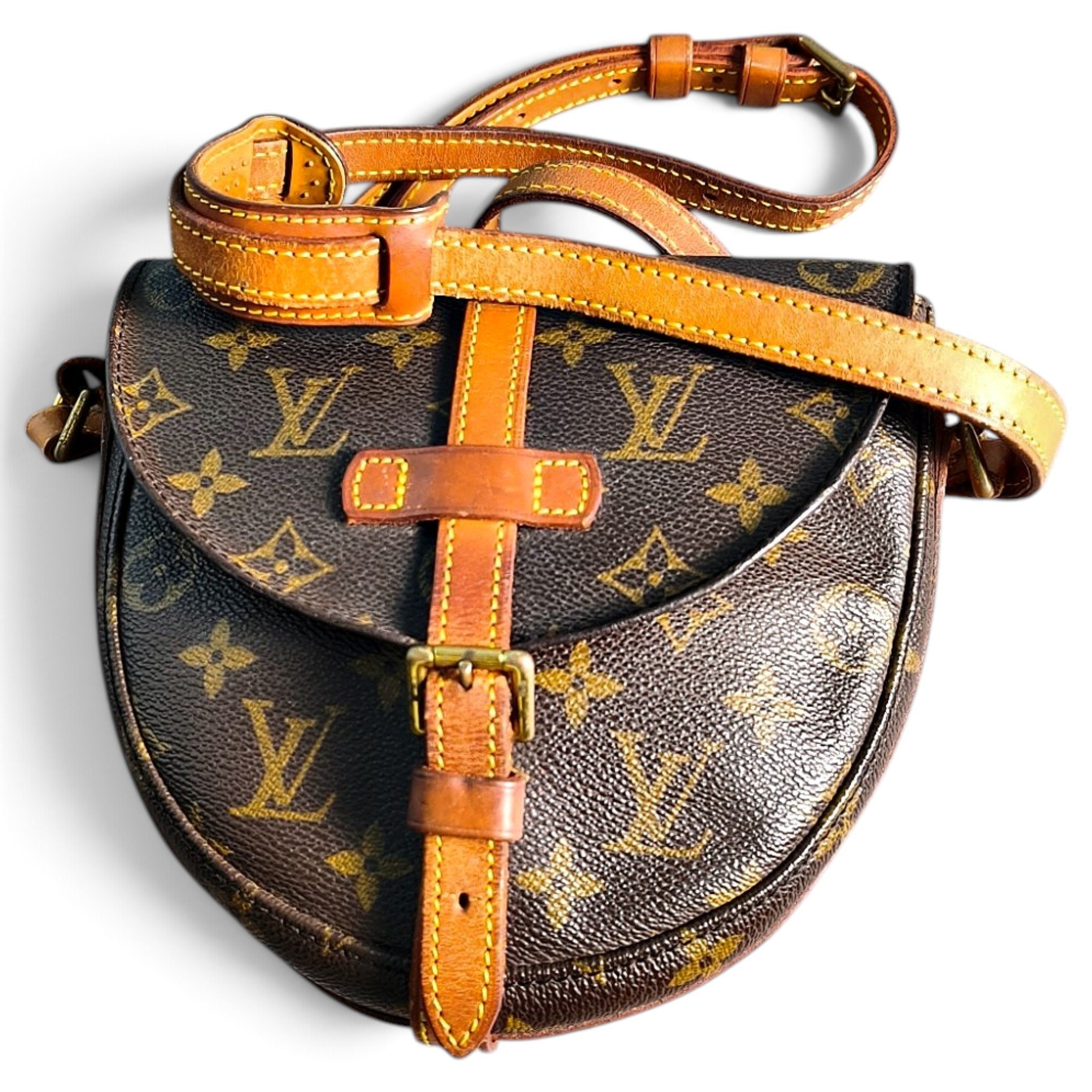 Chantilly leather crossbody bag