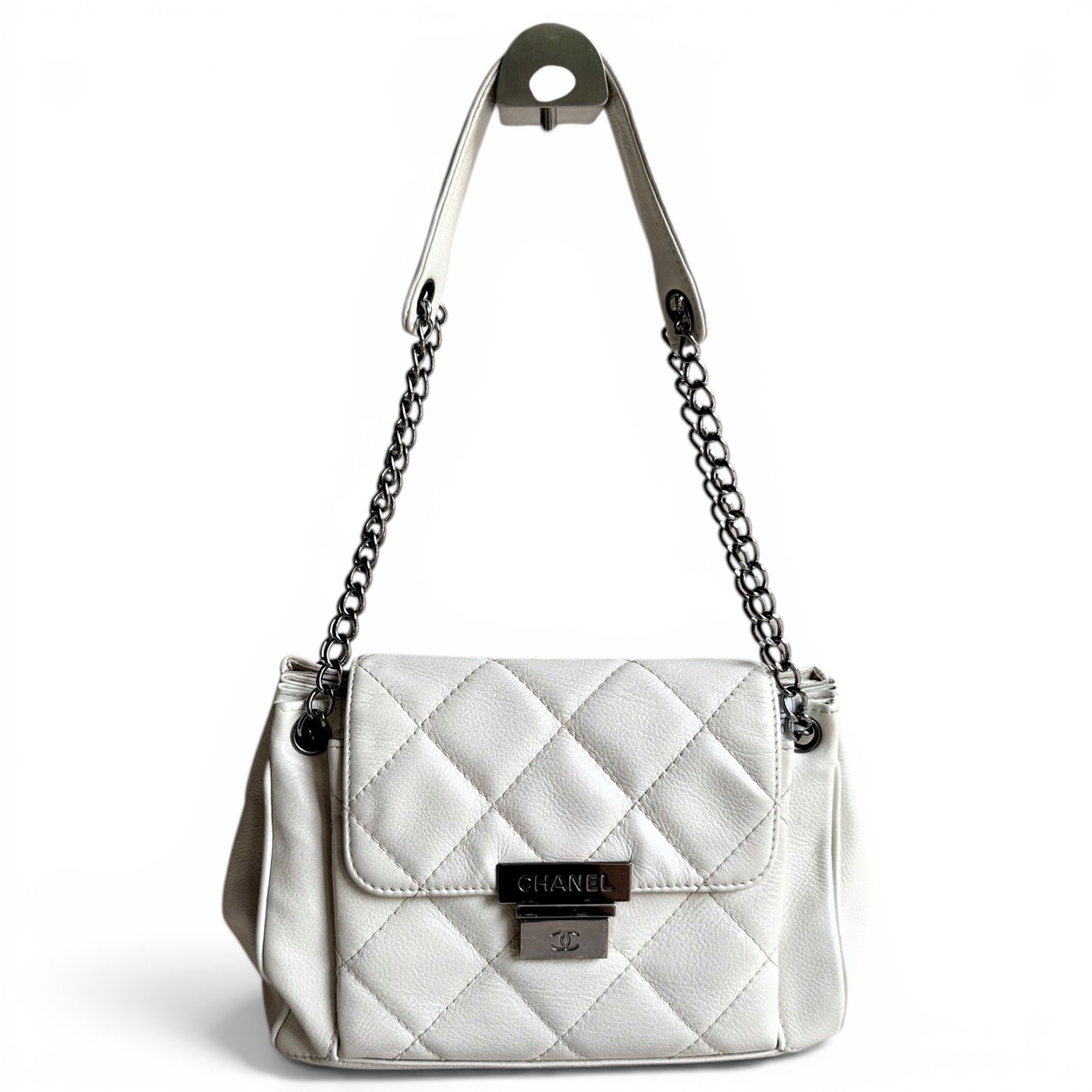 Timeless/Classique leather crossbody bag