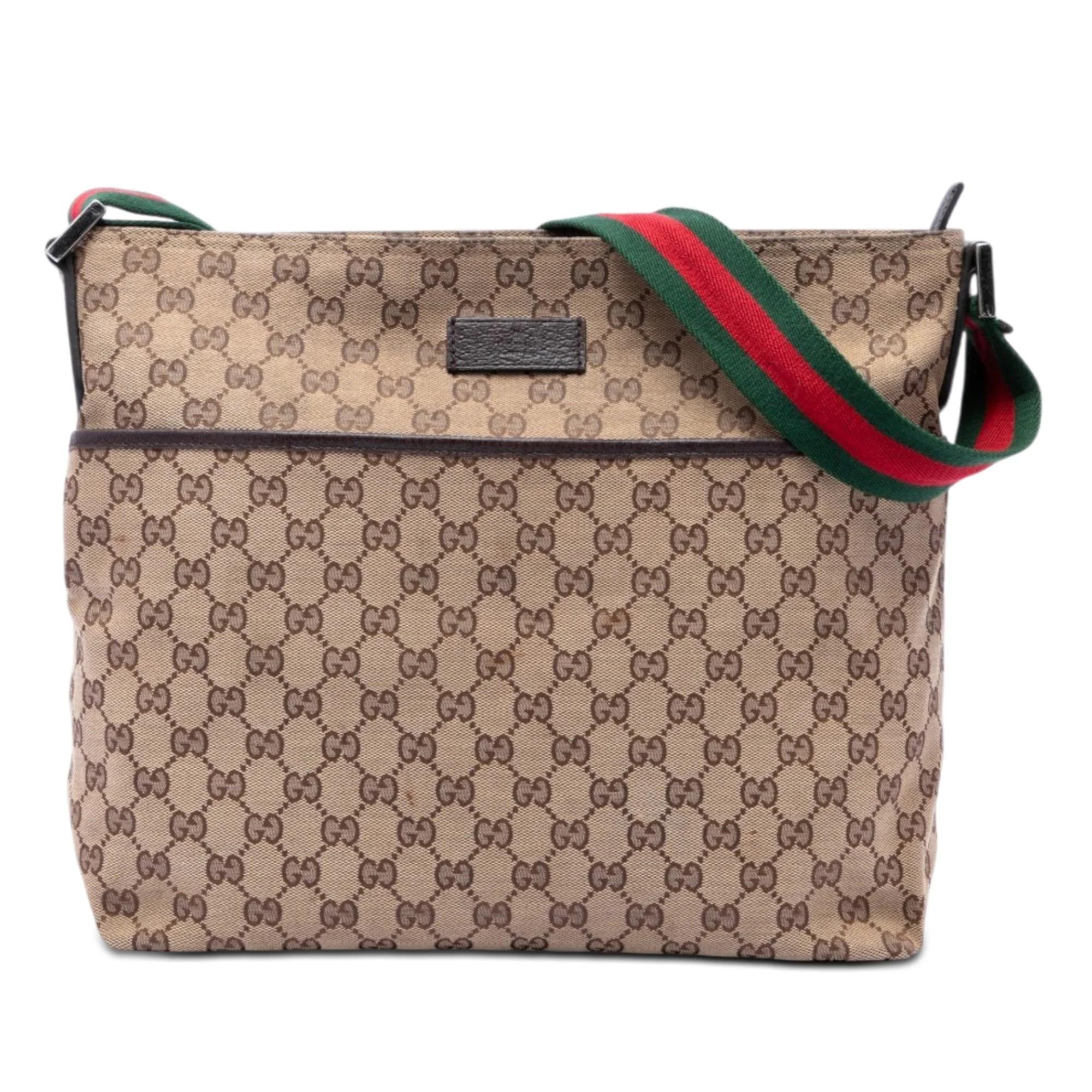 Gucci B leather handbag