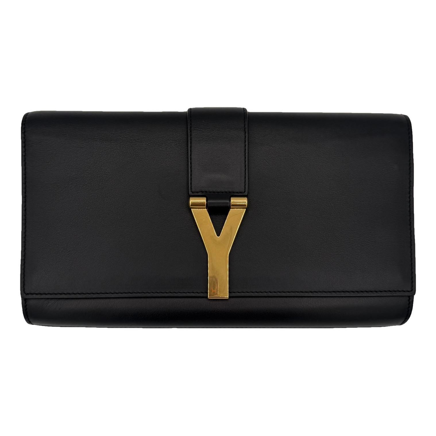 Leather clutch bag