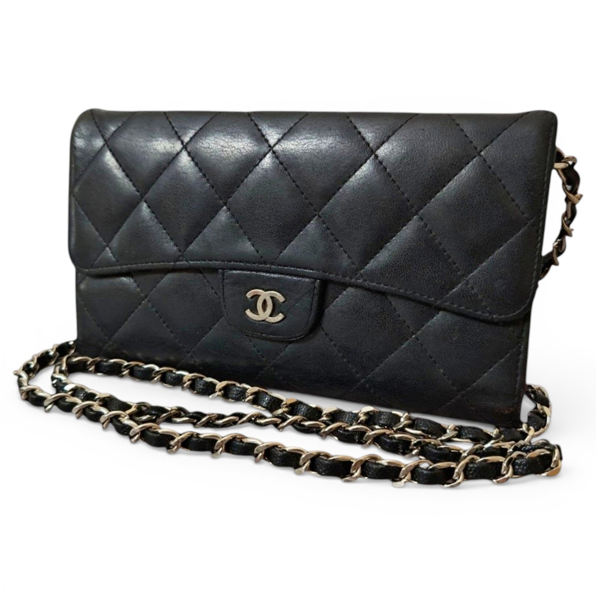 Wallet On Chain Timeless/Classique leather crossbody bag