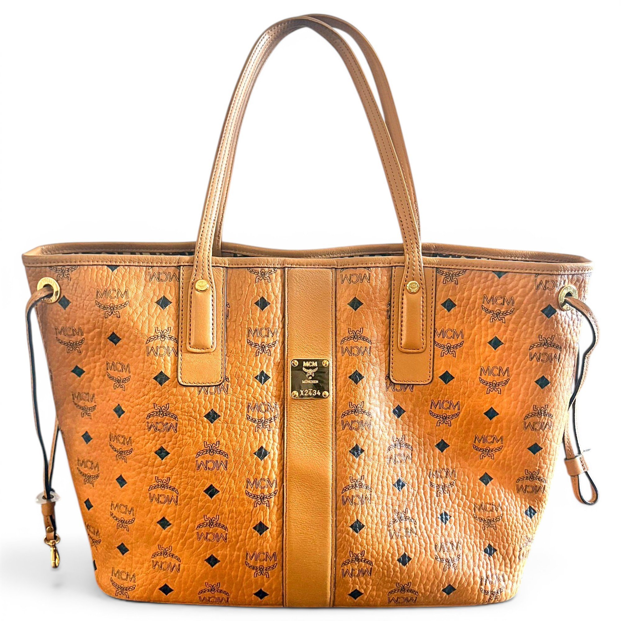 Anya leather tote