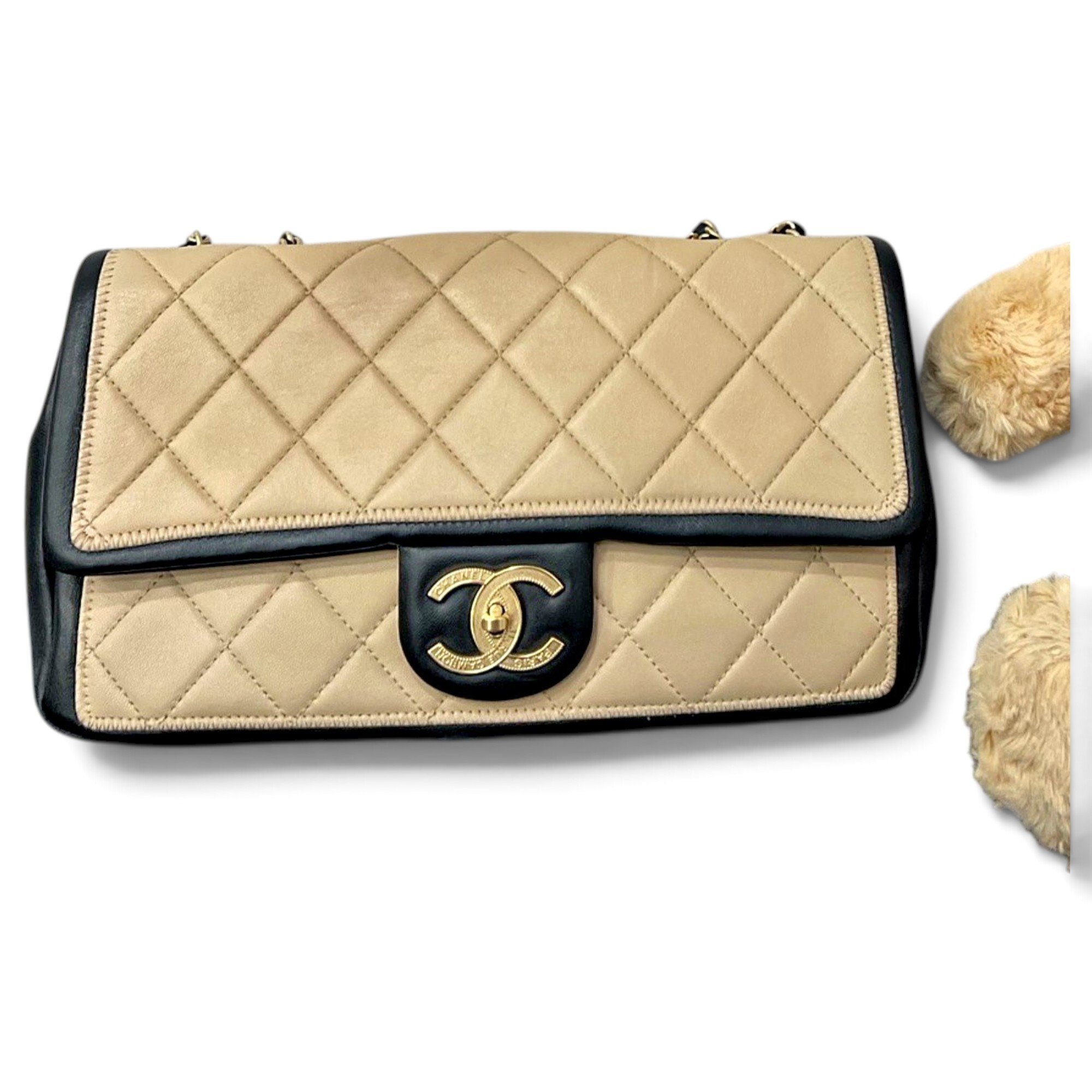Timeless/Classique leather crossbody bag