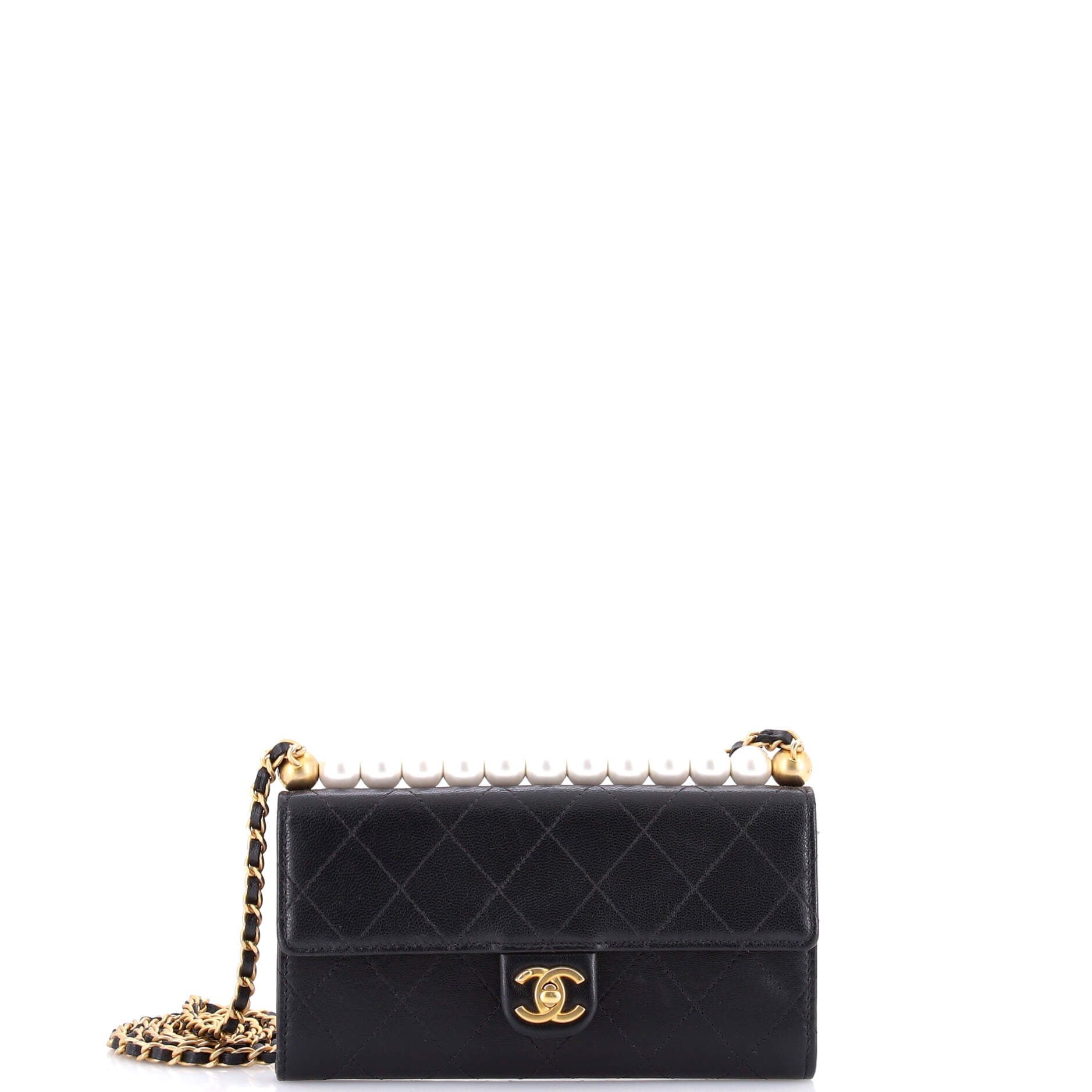 Chic Pearls Clutch with Chain Quilted Goatskin