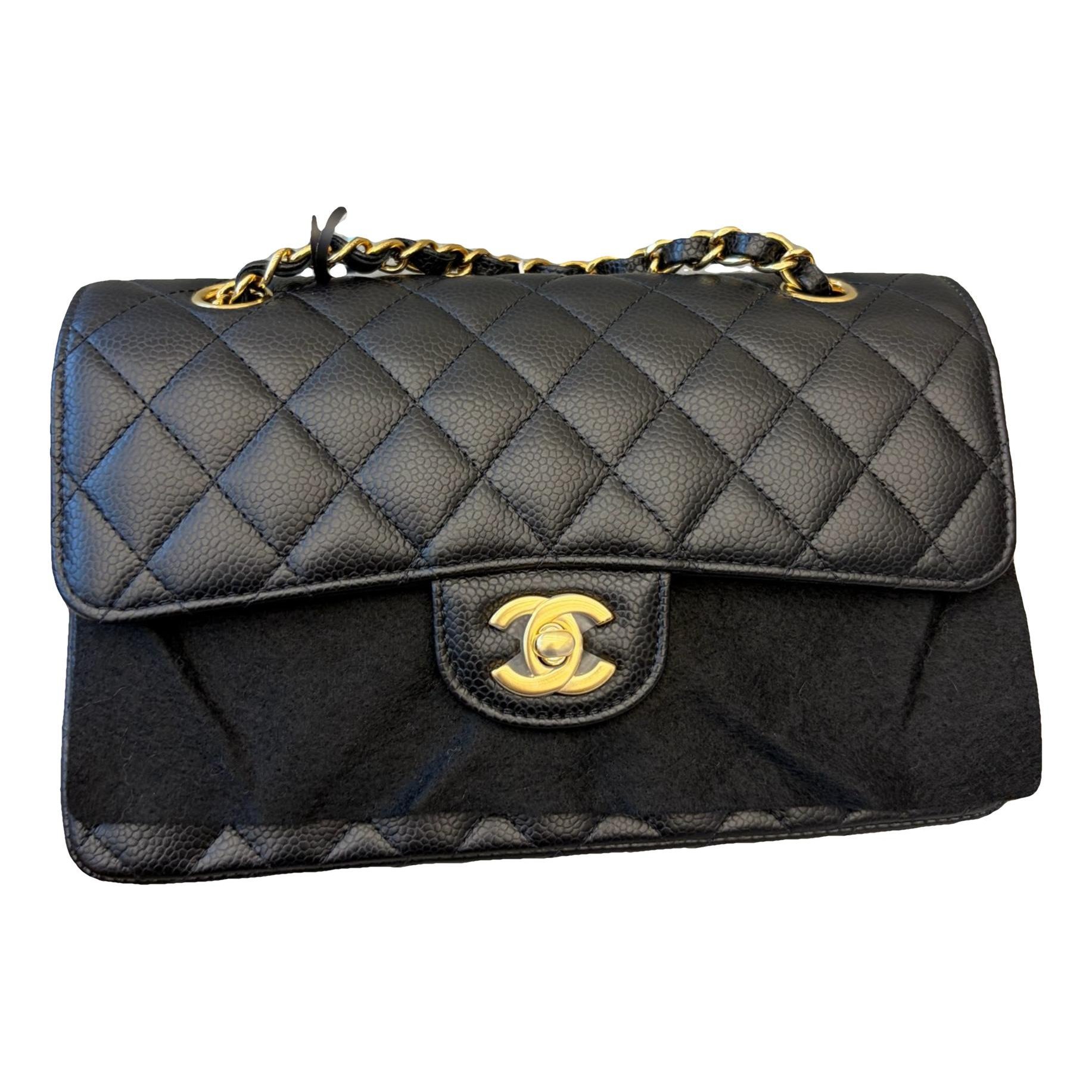 Timeless/Classique leather crossbody bag