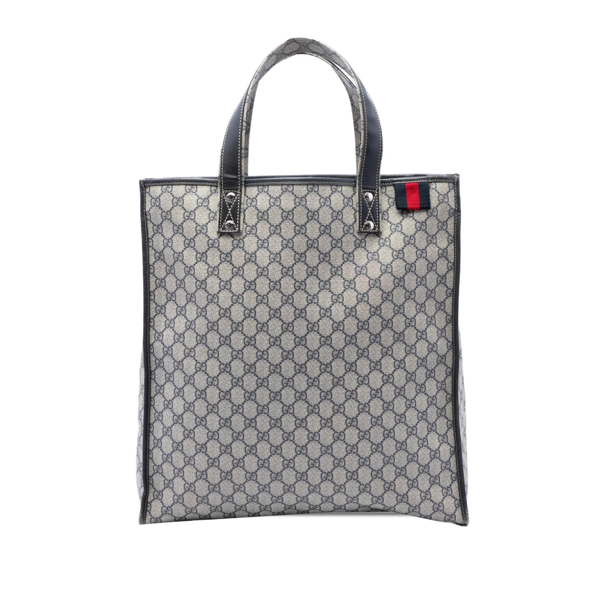 Gucci B leather handbag