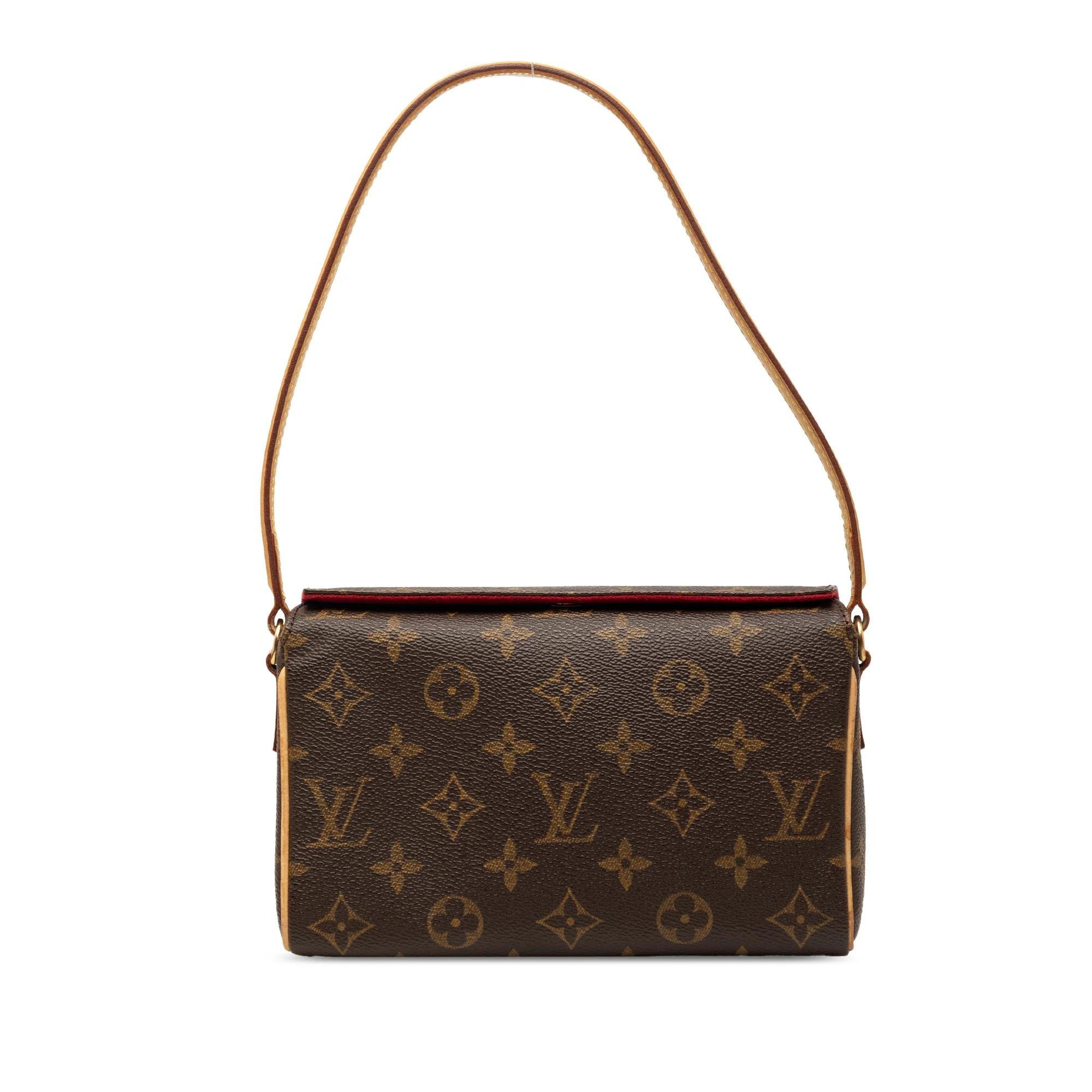 Recital cloth handbag
