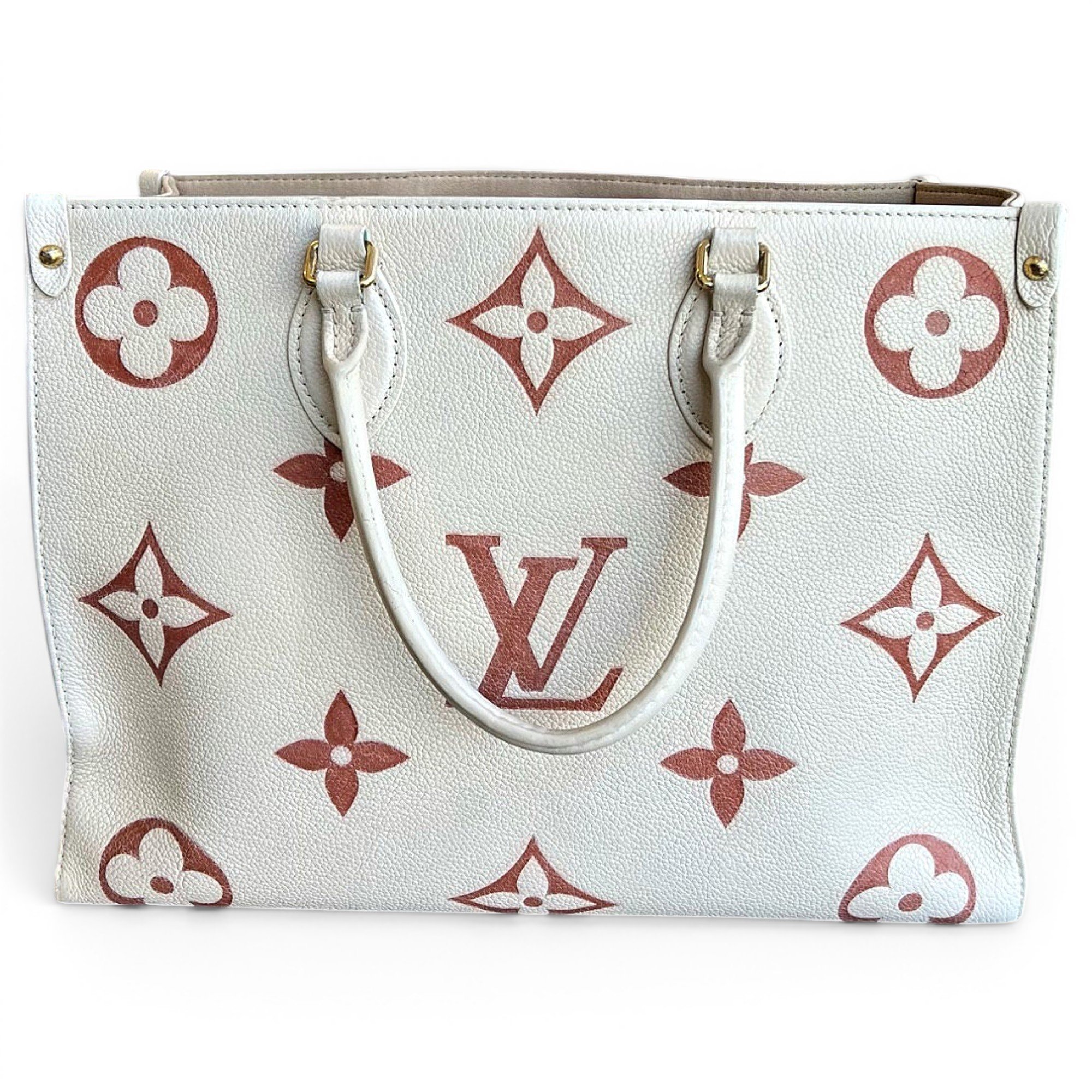 Onthego leather handbag