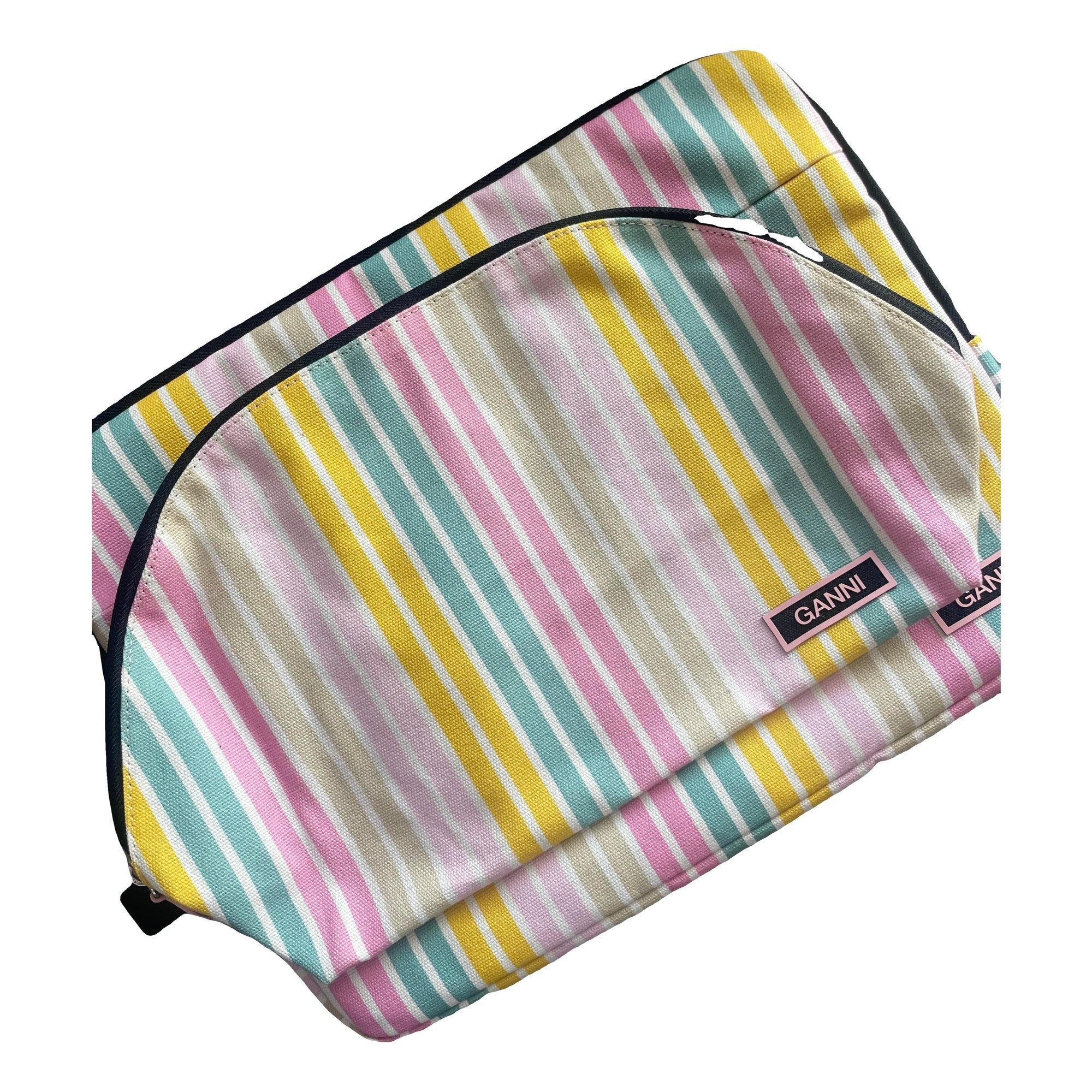 Vanity case