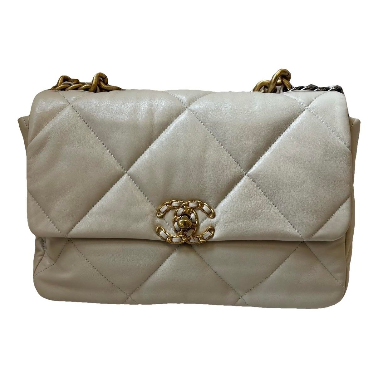 Chanel 19 leather handbag