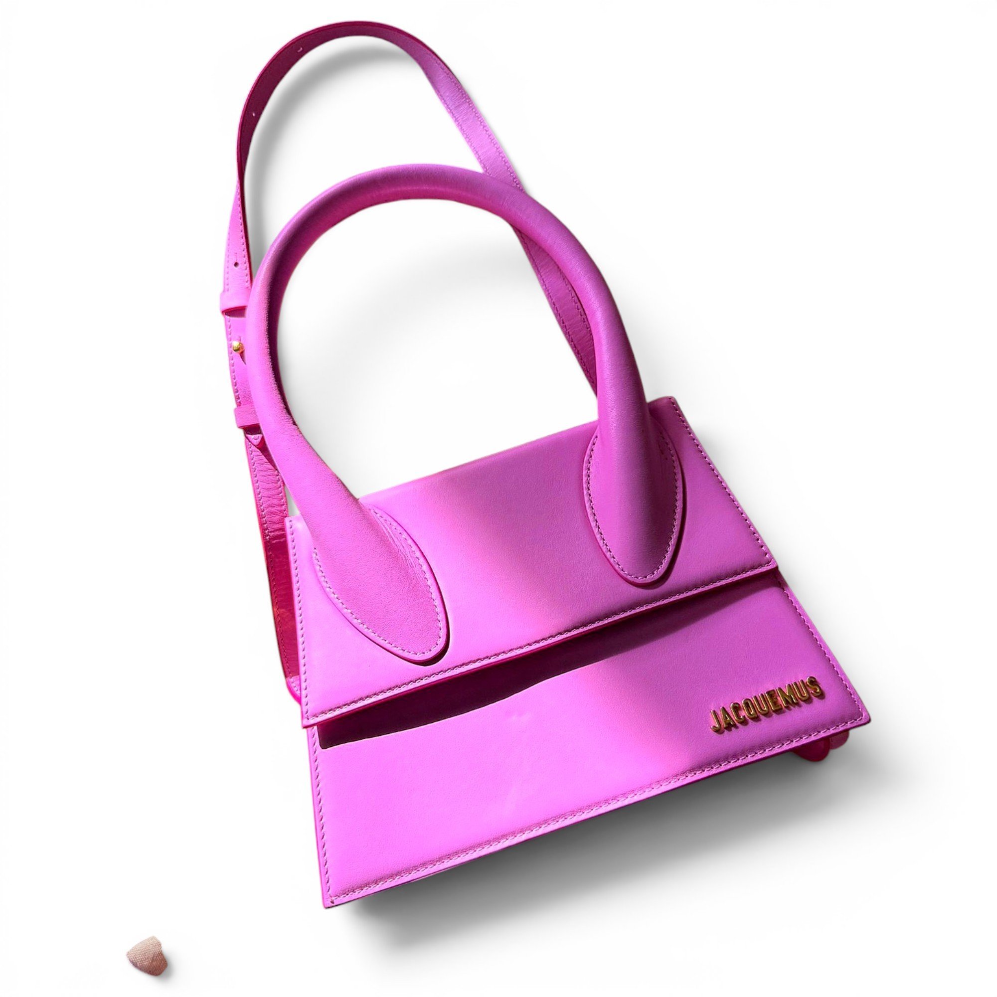 Le Grand Chiquito leather handbag