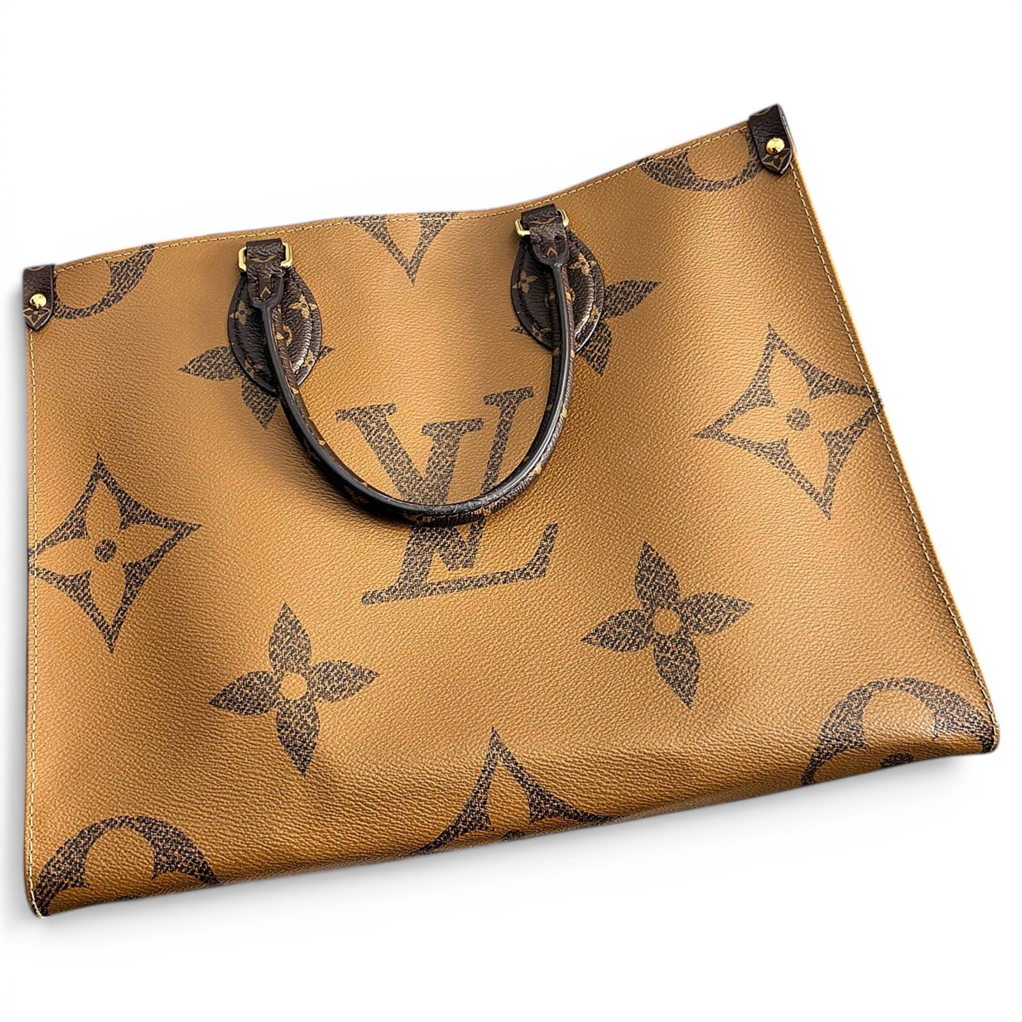 Onthego leather handbag