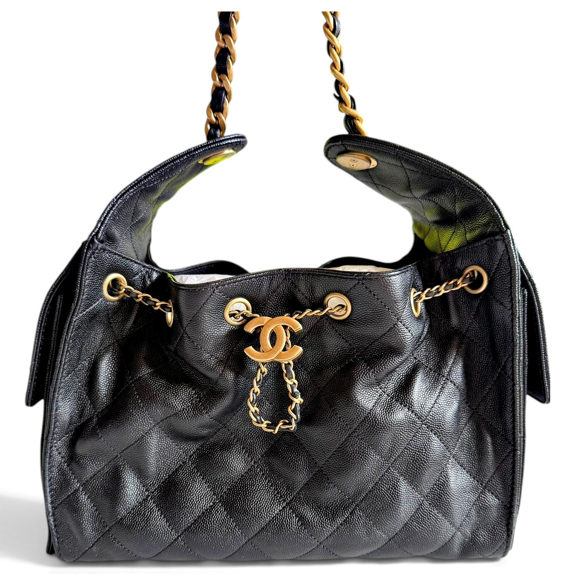 Chanel 25 leather handbag