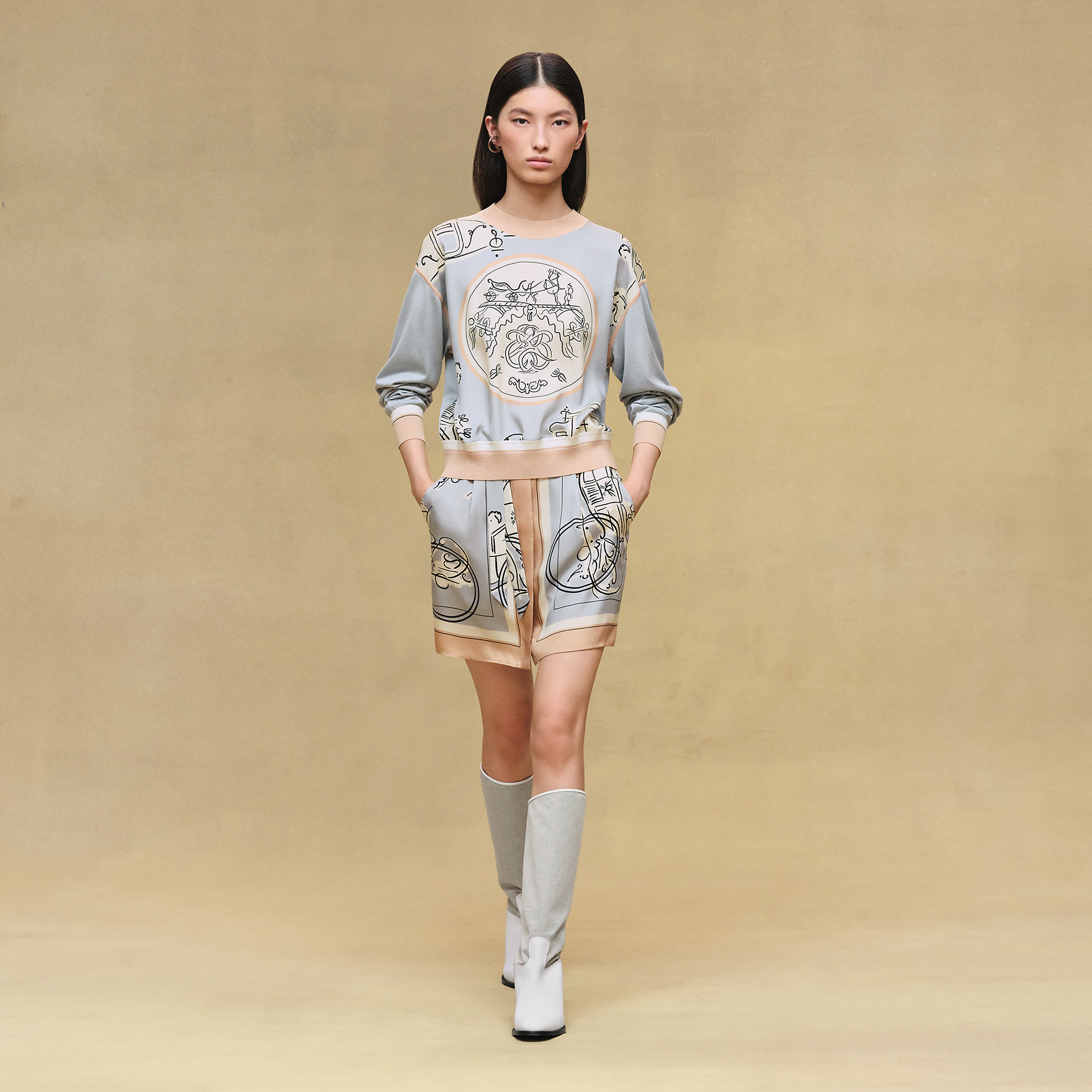 "Ex-Libris a Main Levee" long-sleeve twillaine sweater