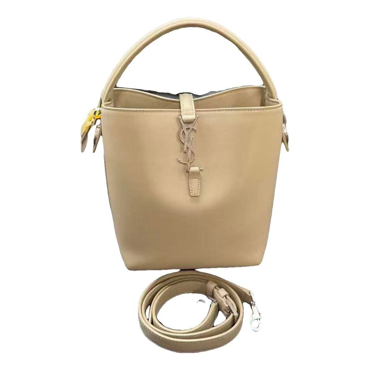 Le 37 leather handbag
