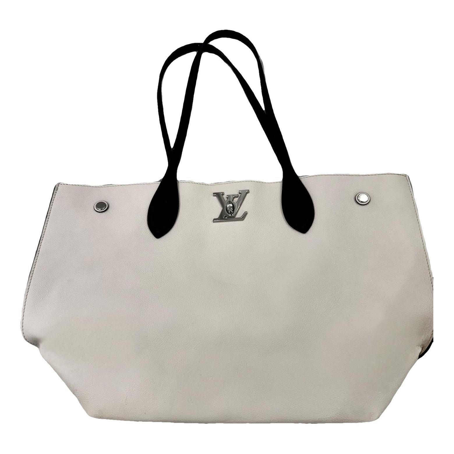 Lockme leather handbag