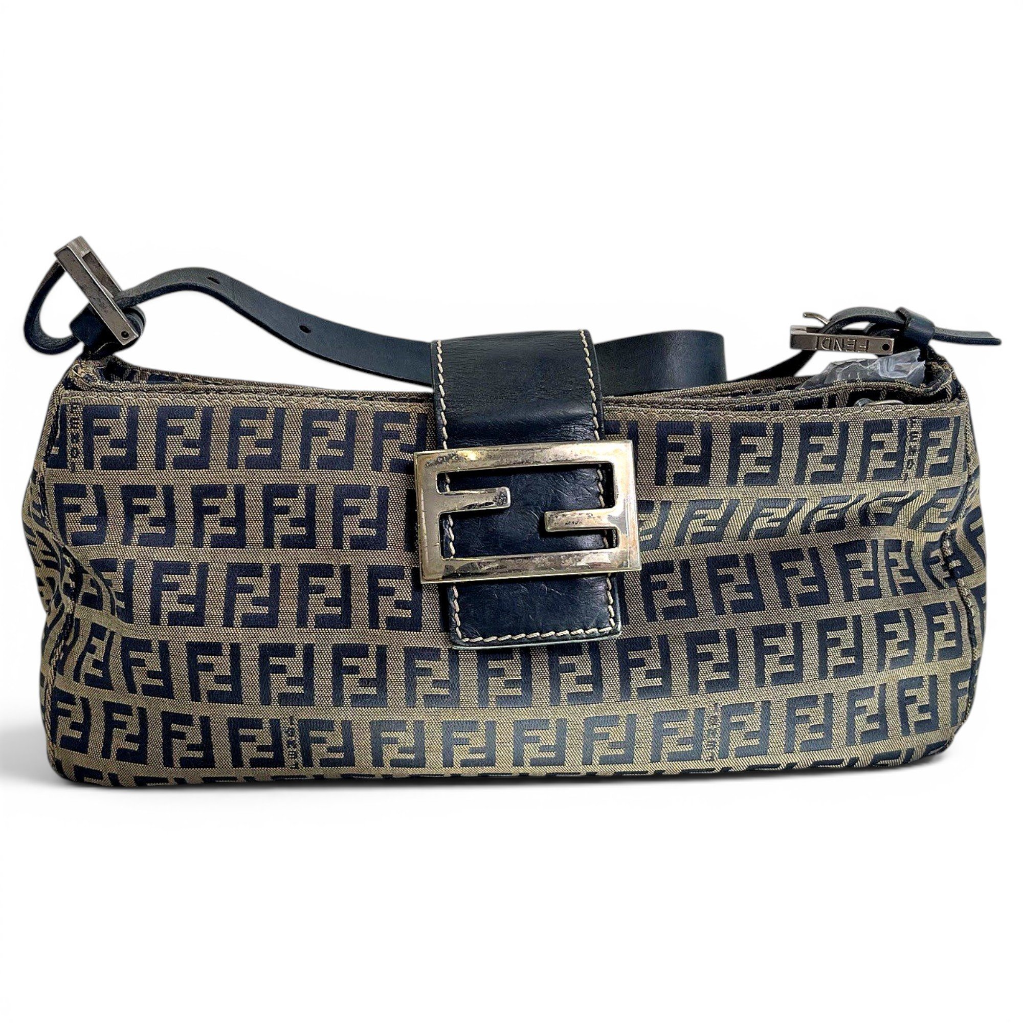 Baguette cloth handbag