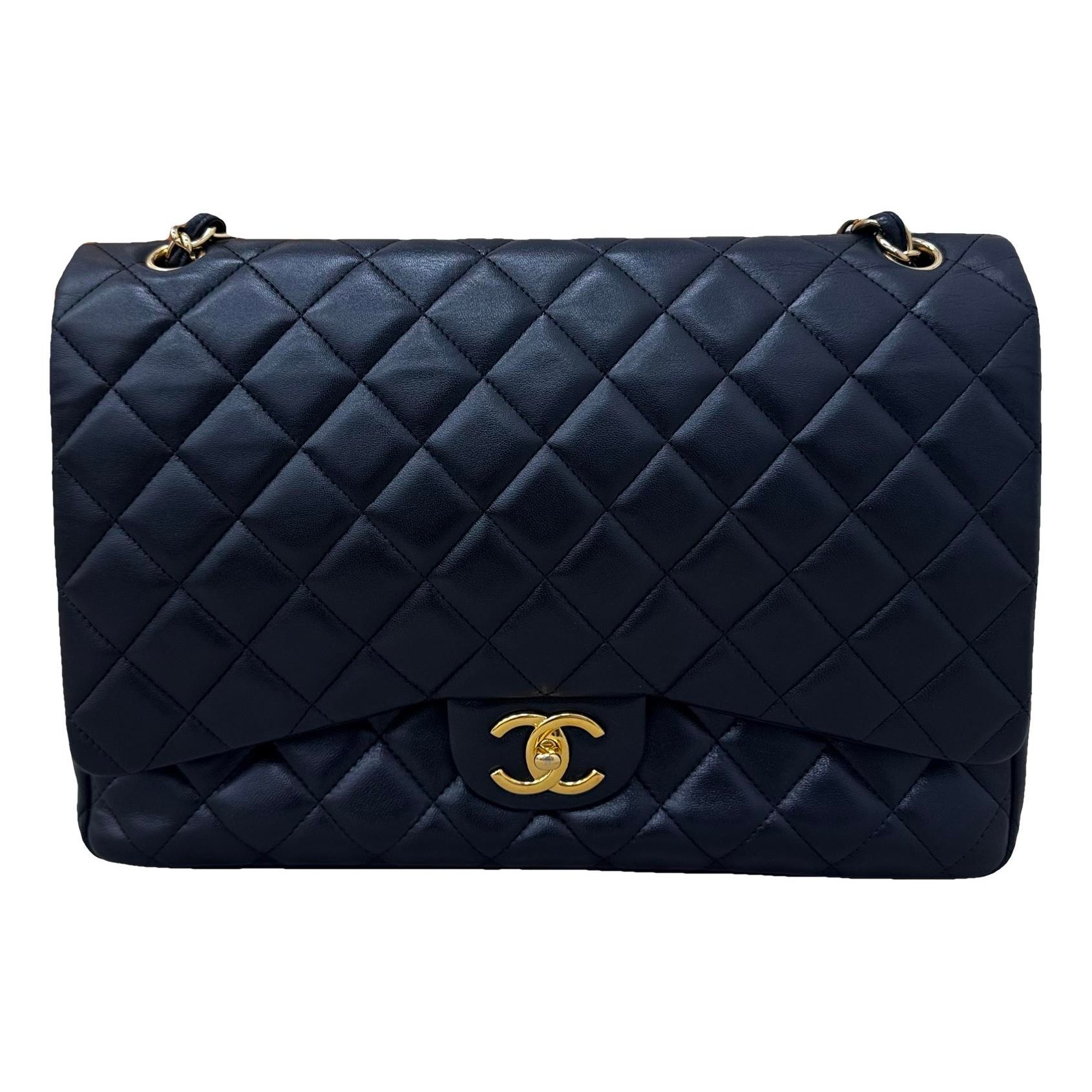 Timeless/Classique leather crossbody bag