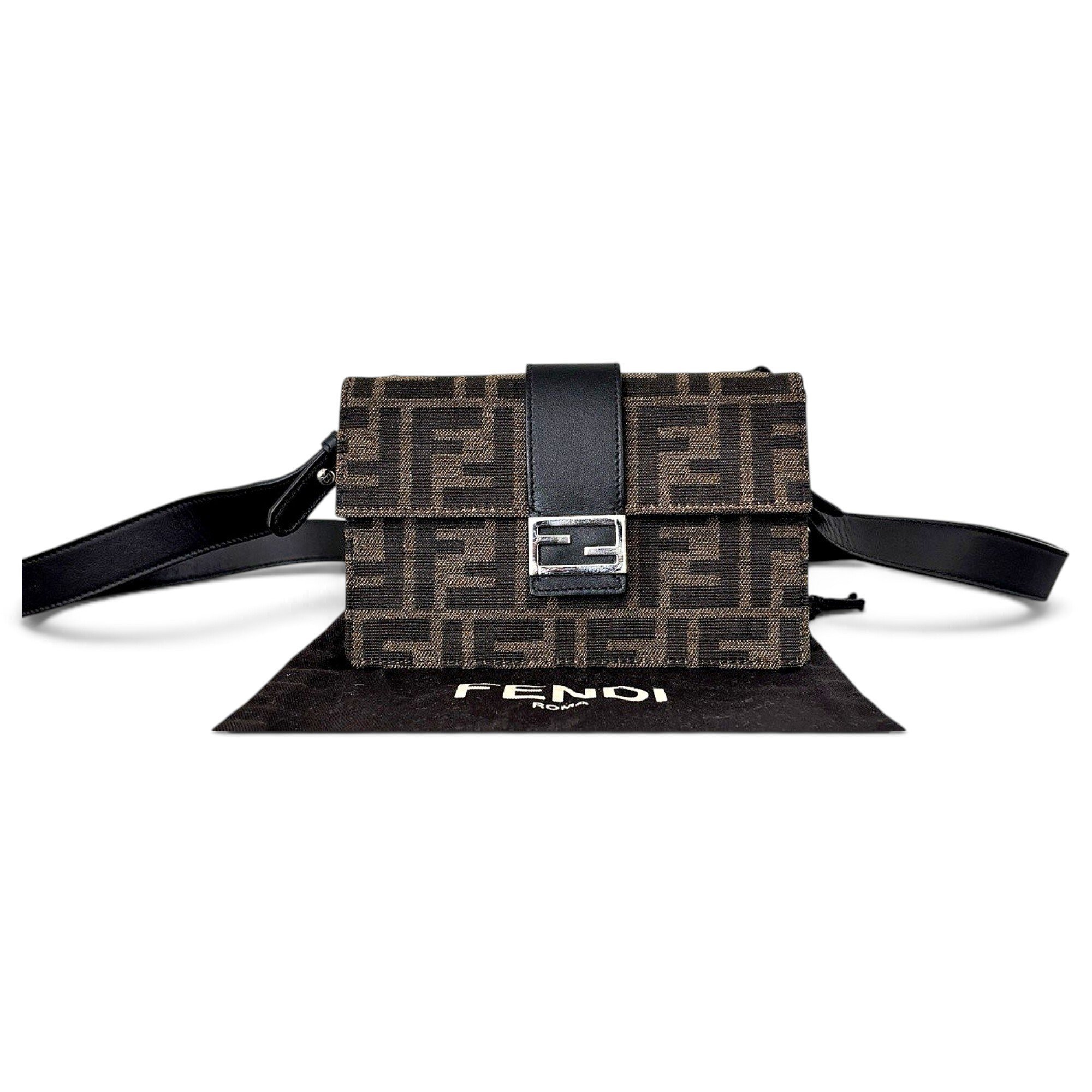Baguette cloth handbag