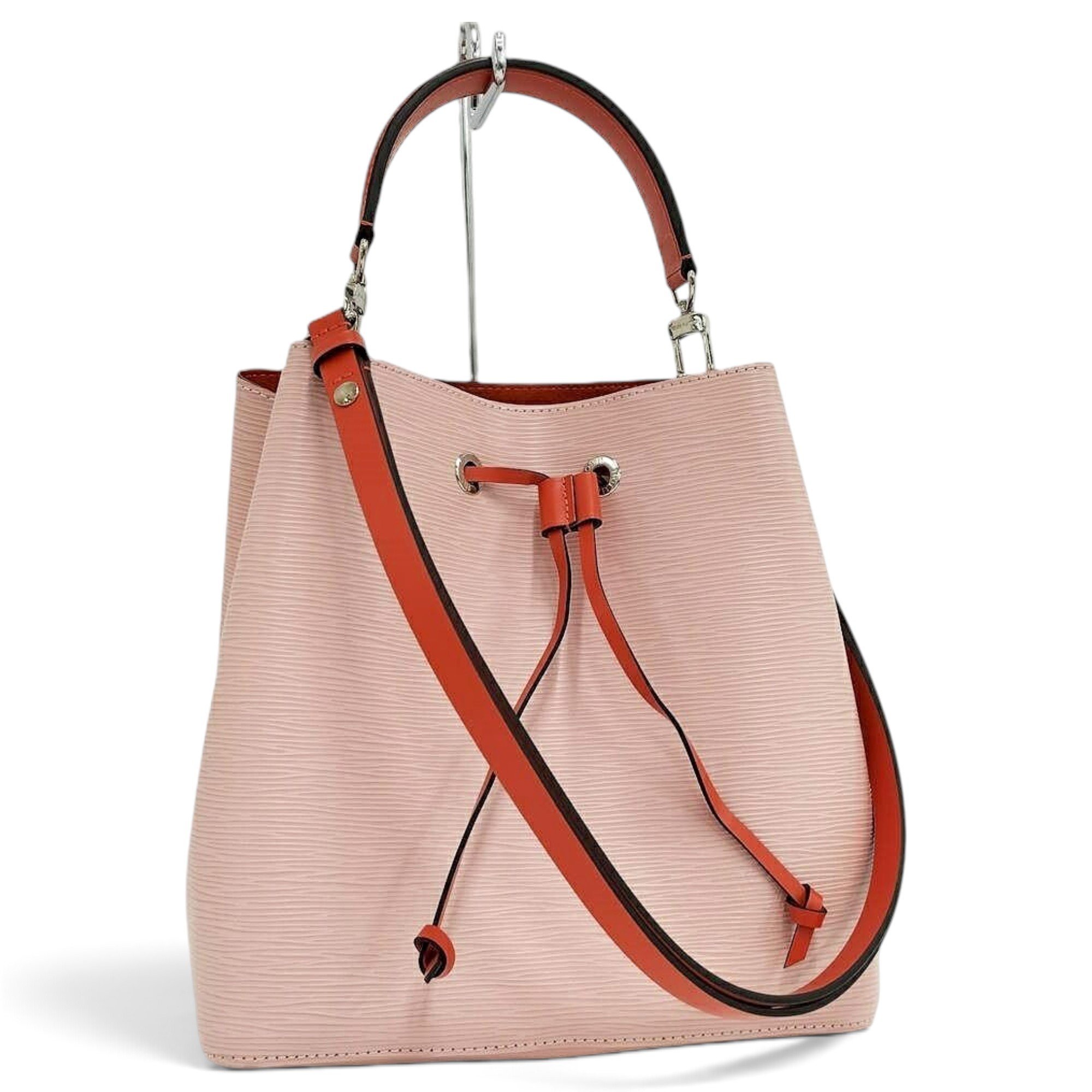 Noé leather bag